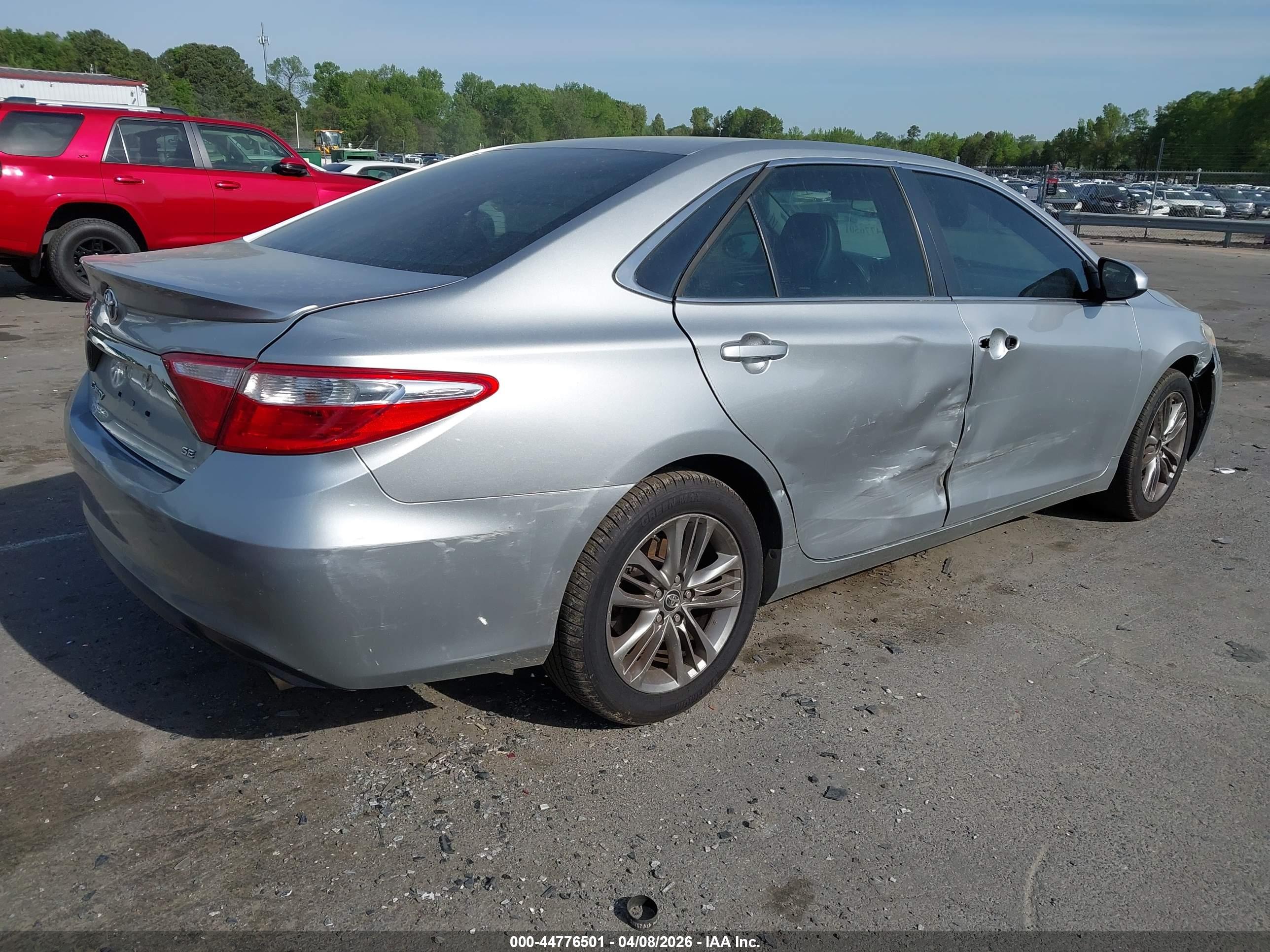 TOYOTA CAMRY image 4