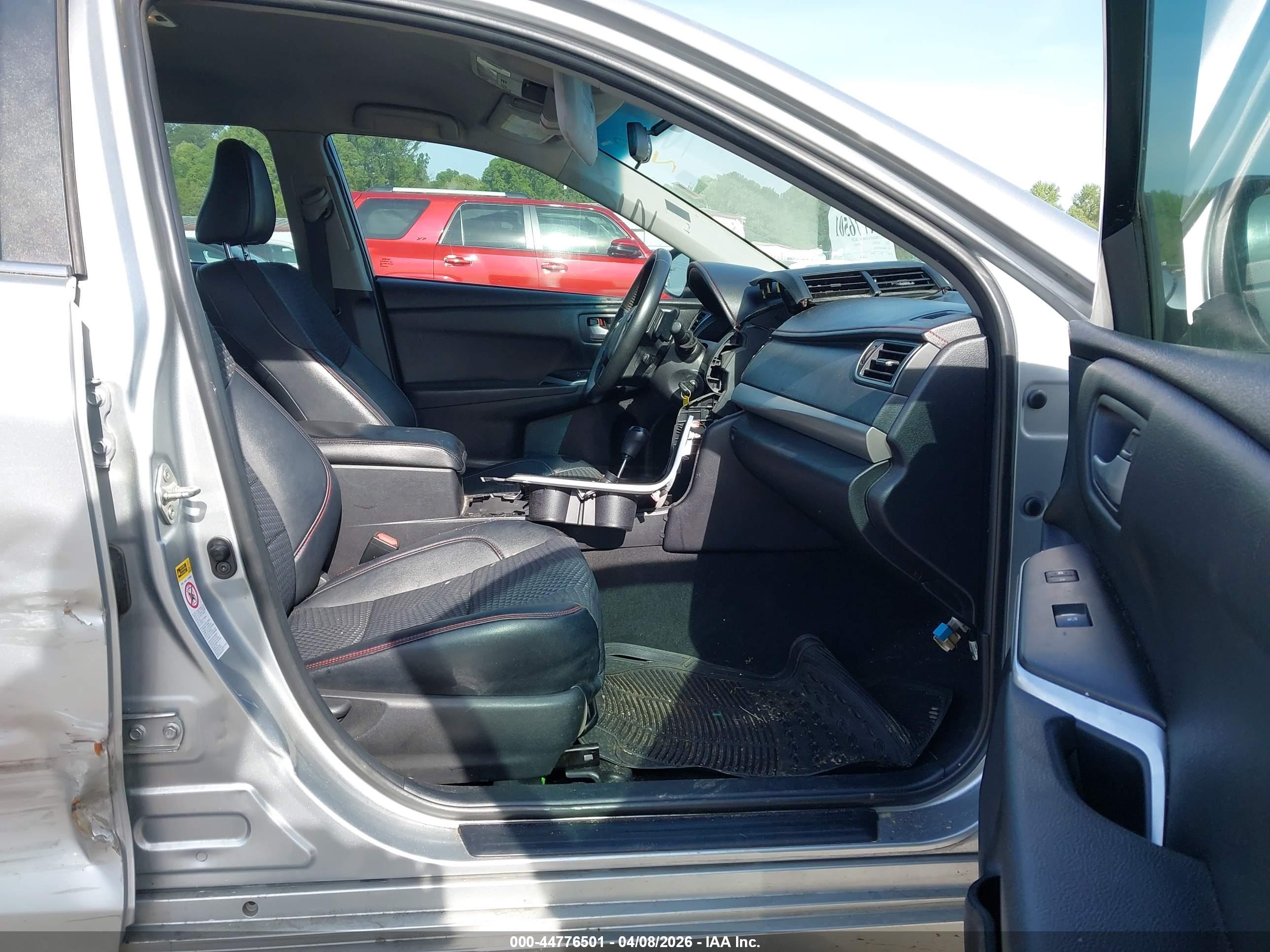 TOYOTA CAMRY image 5