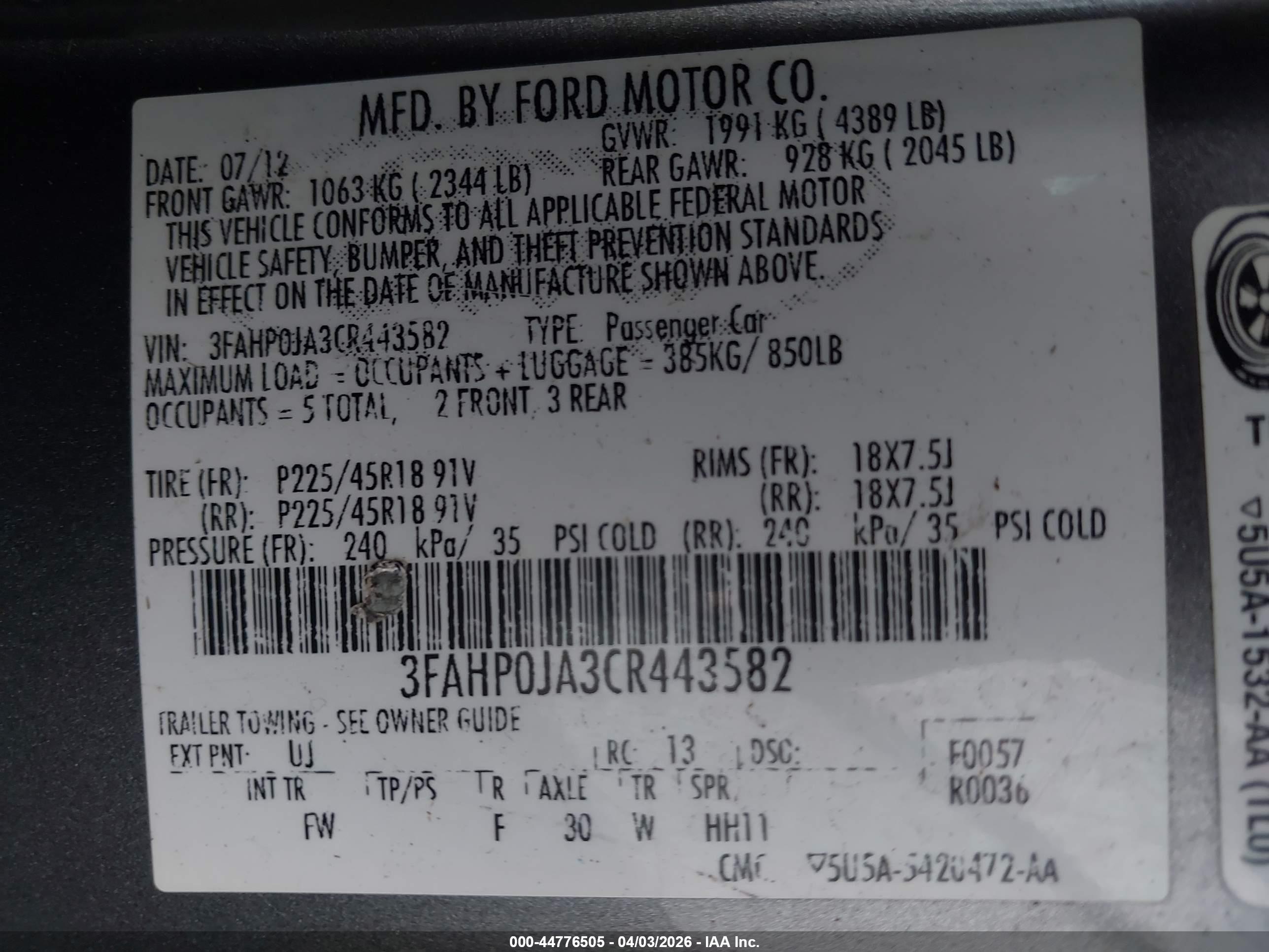 FORD FUSION image 9