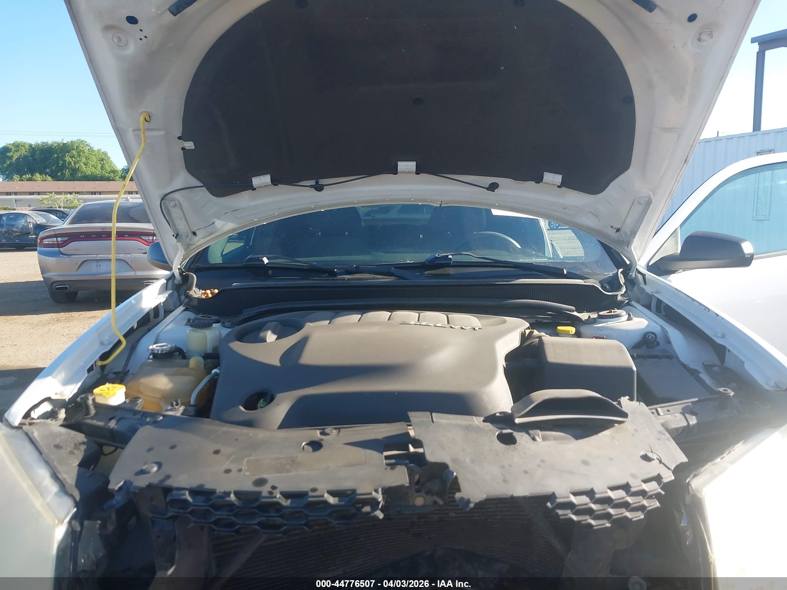 DODGE AVENGER image 10