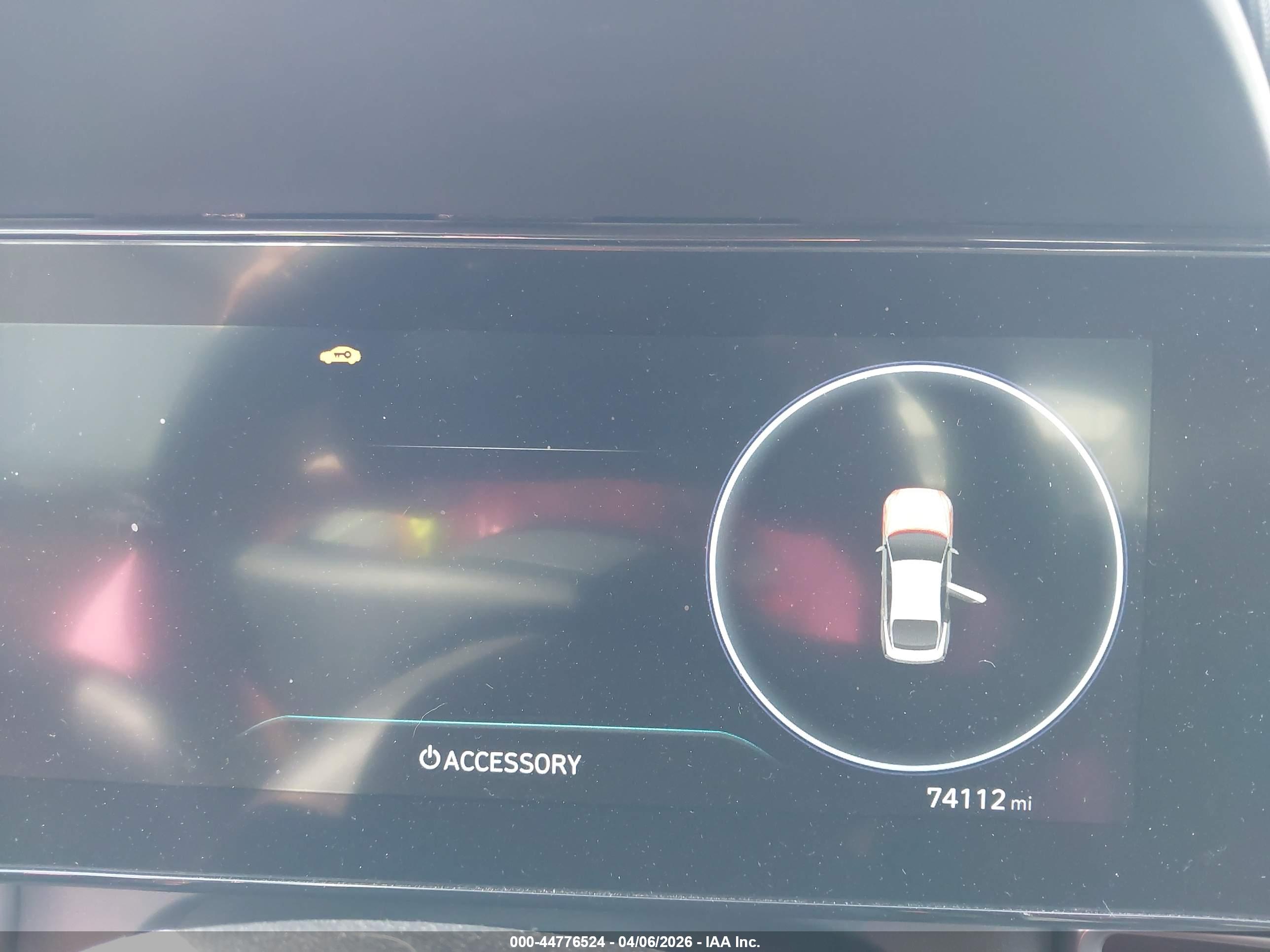 HYUNDAI ELANTRA image 7