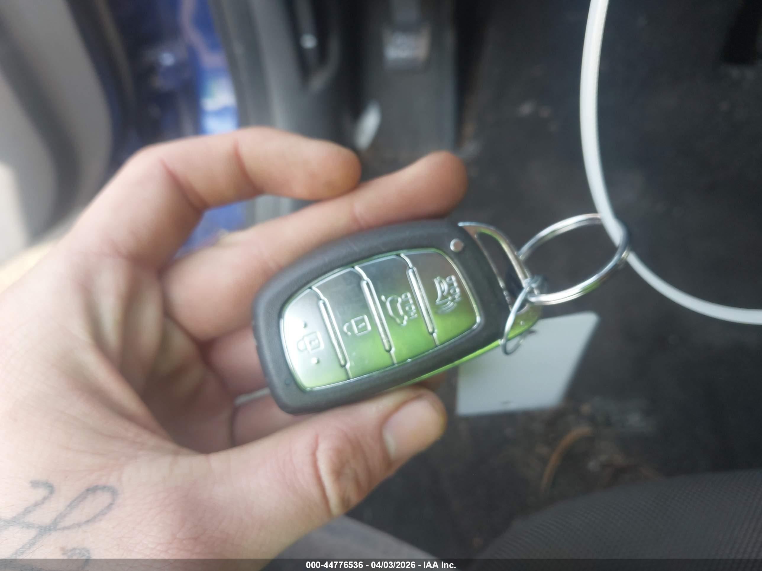 HYUNDAI IONIQ image 11