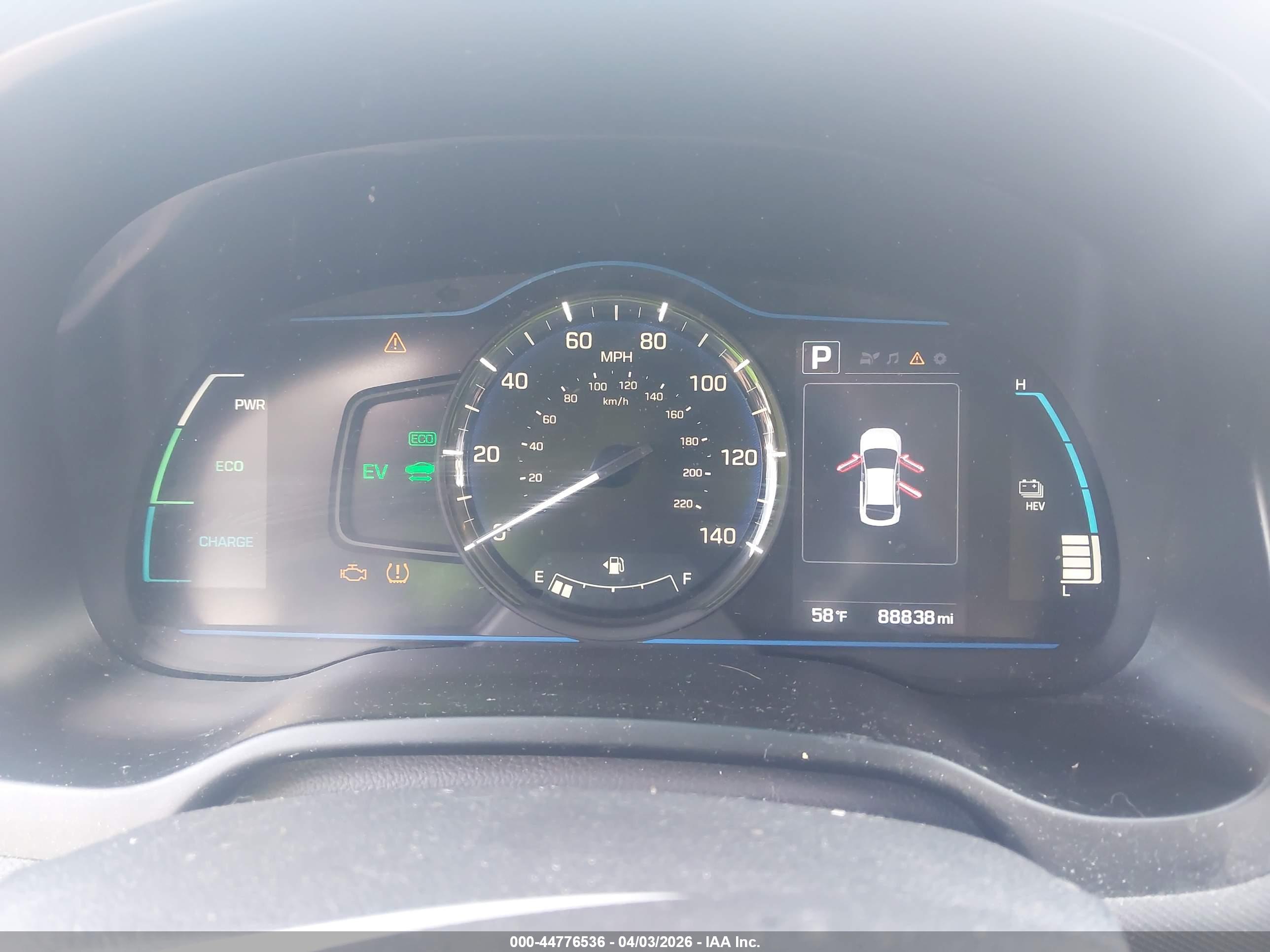 HYUNDAI IONIQ image 7
