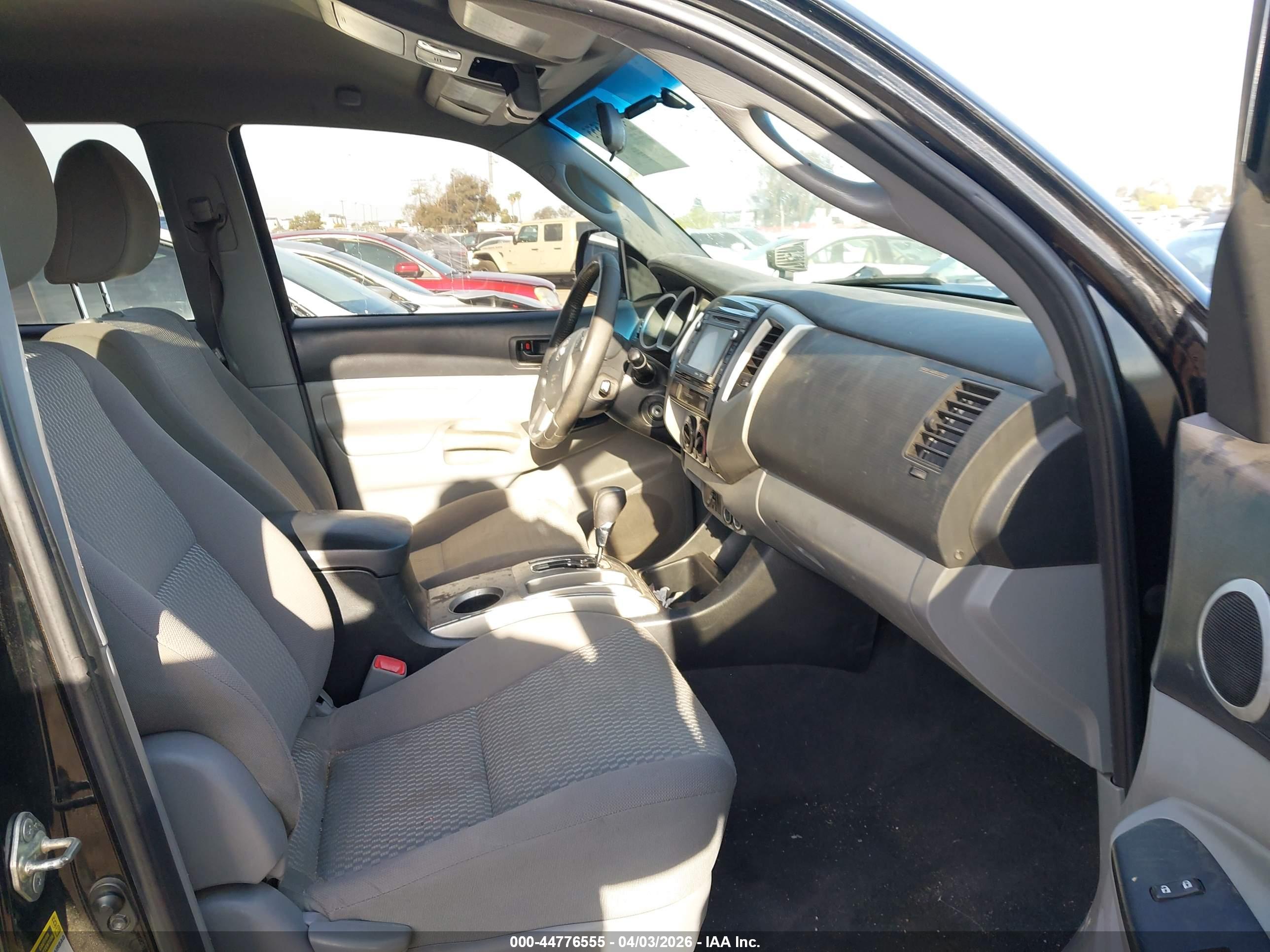TOYOTA TACOMA image 5