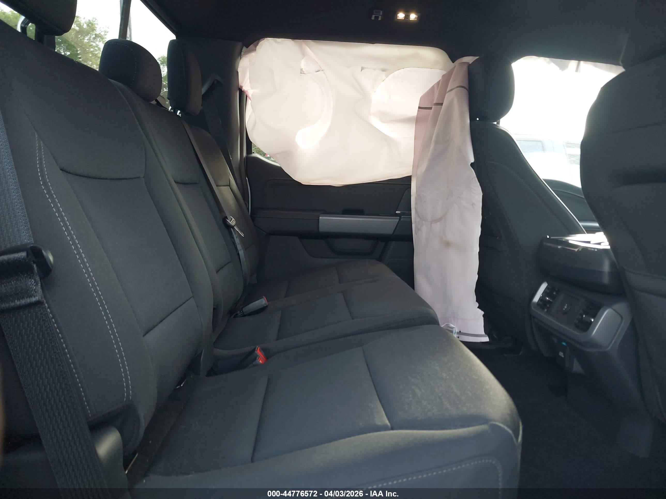 FORD F-150 image 8