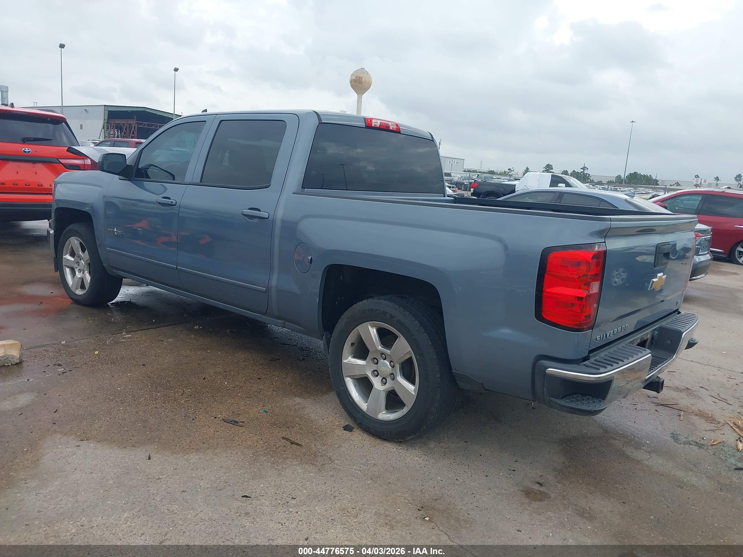 CHEVROLET SILVERADO image 3