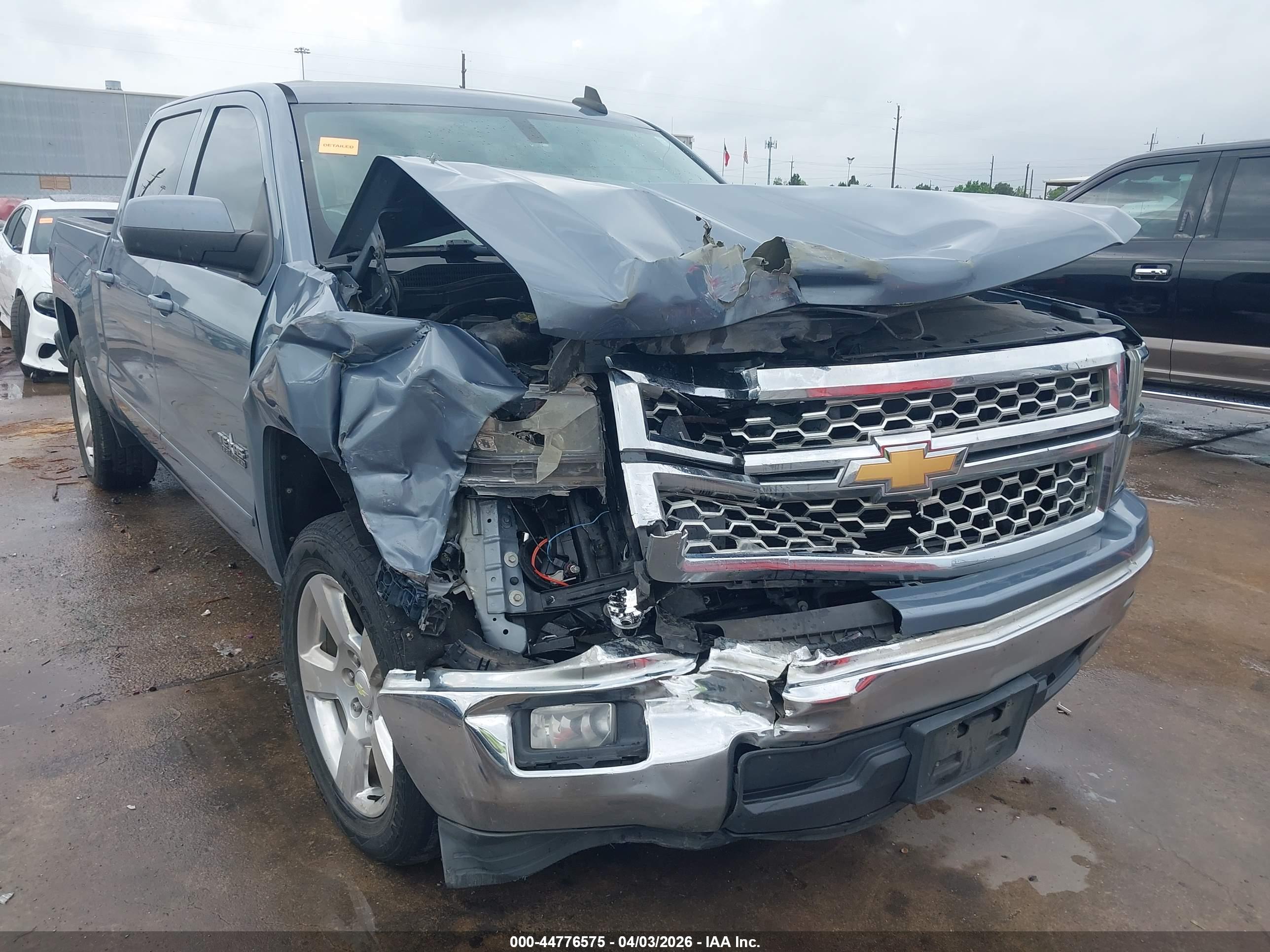 CHEVROLET SILVERADO image 6