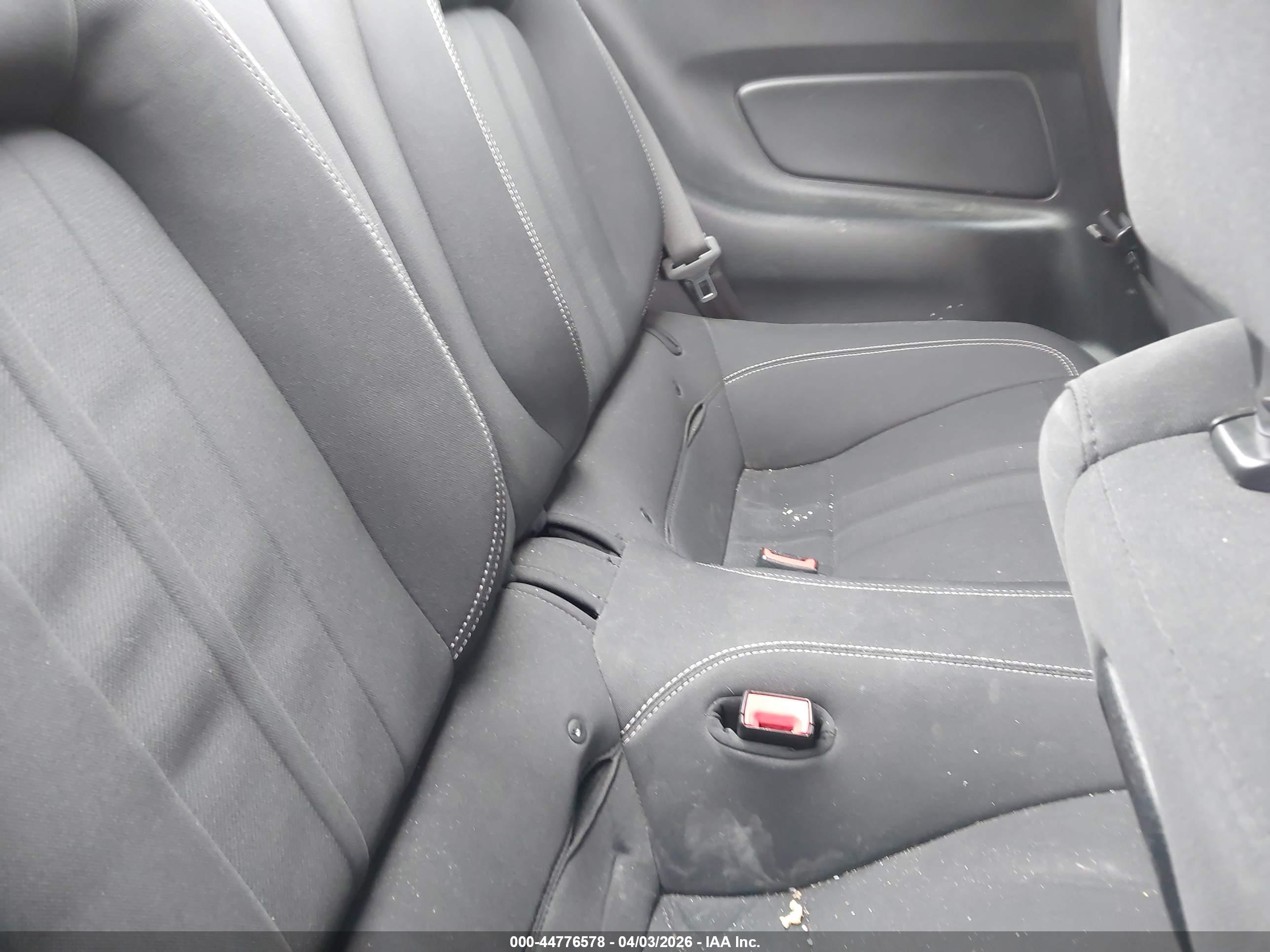 FORD MUSTANG image 8