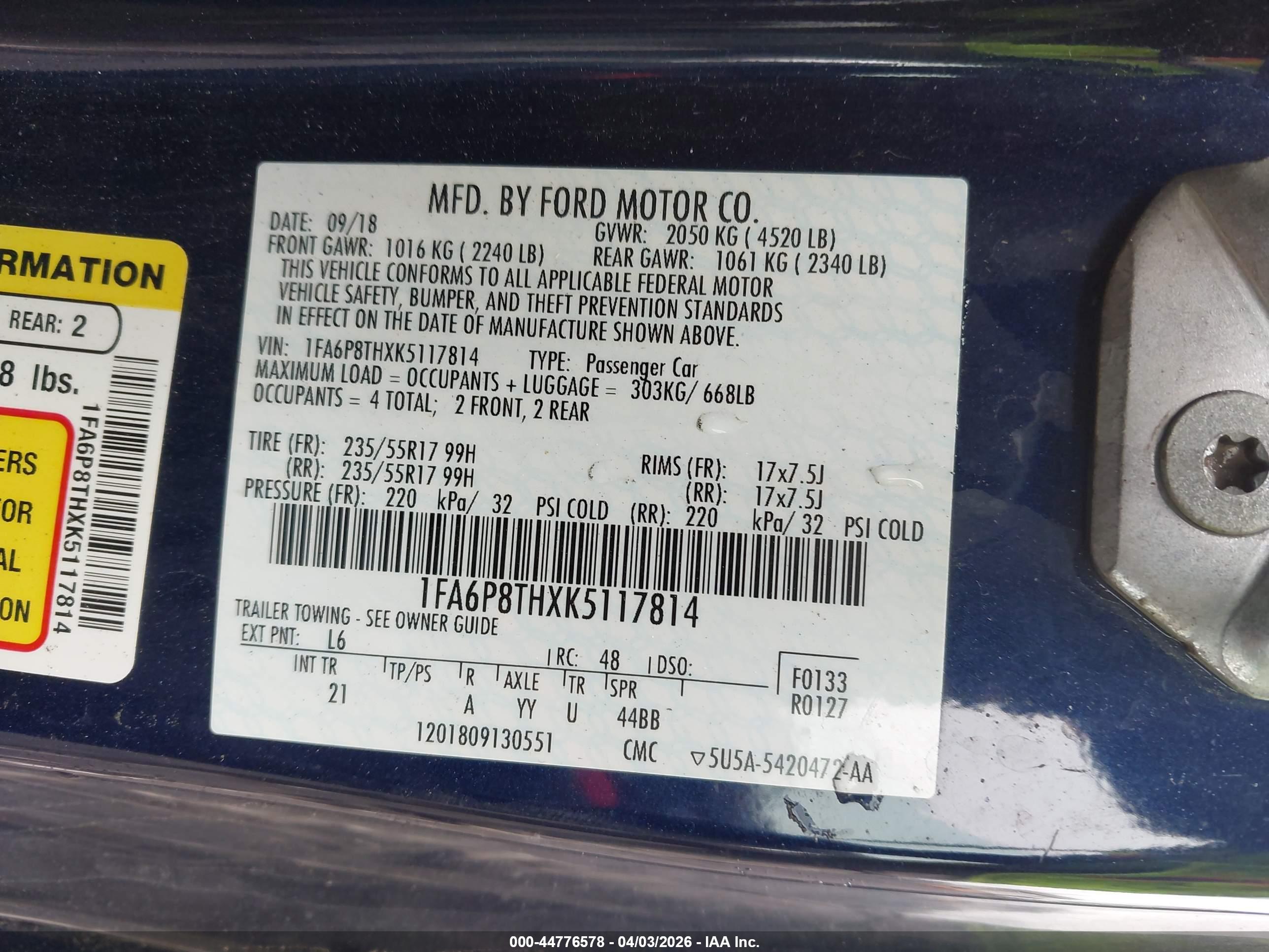 FORD MUSTANG image 9