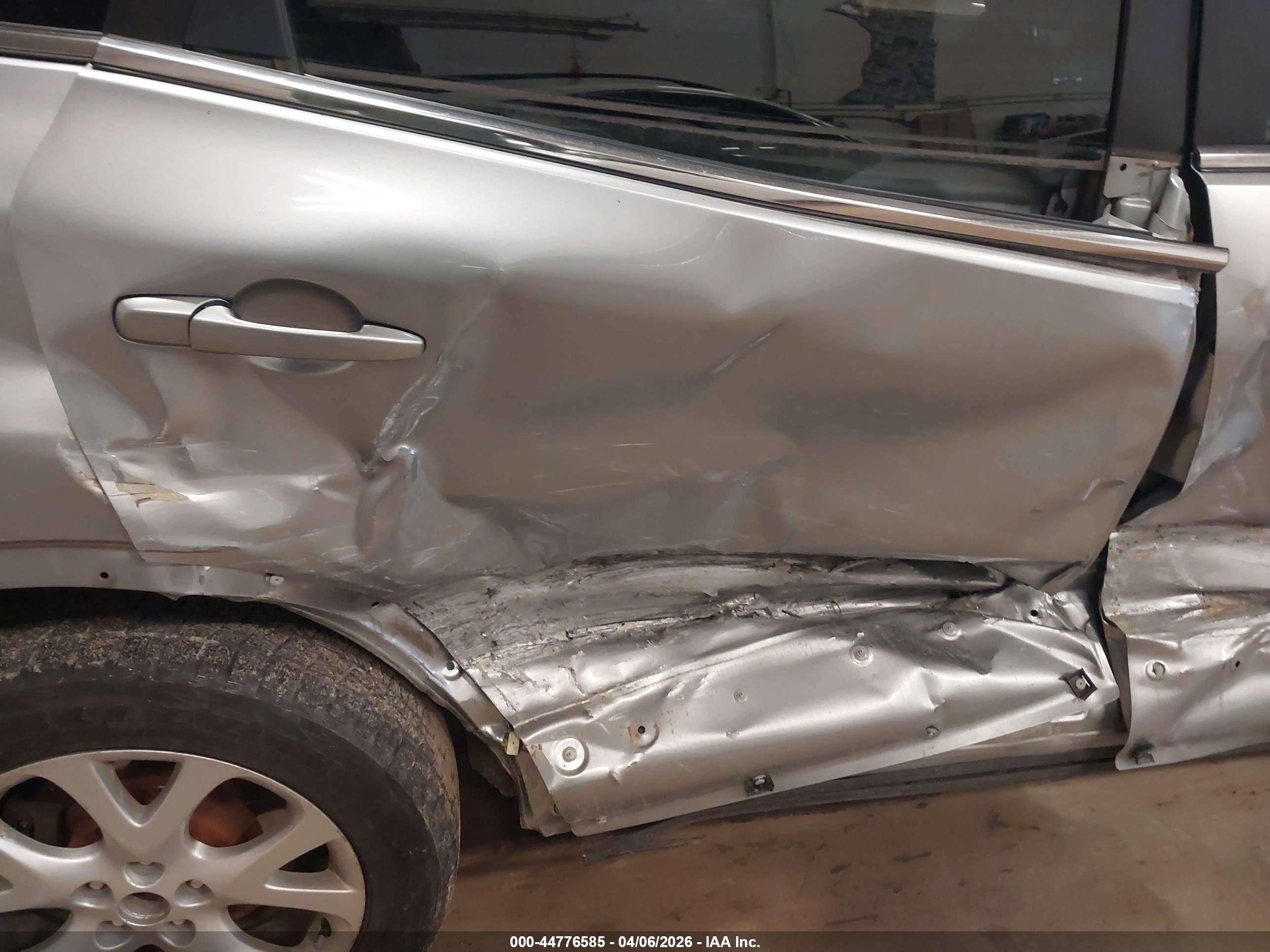 MAZDA CX-9 image 8