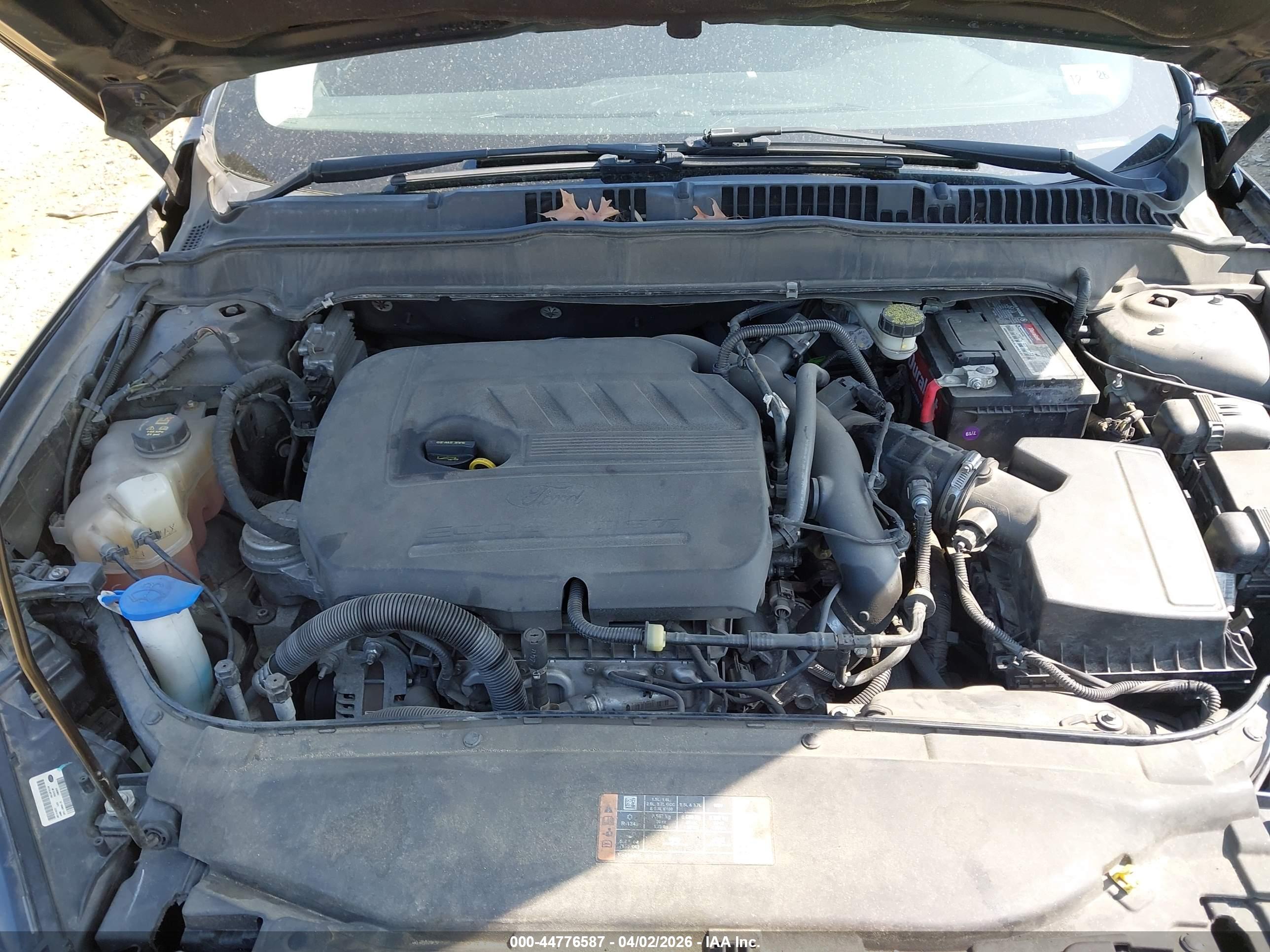 FORD FUSION image 10