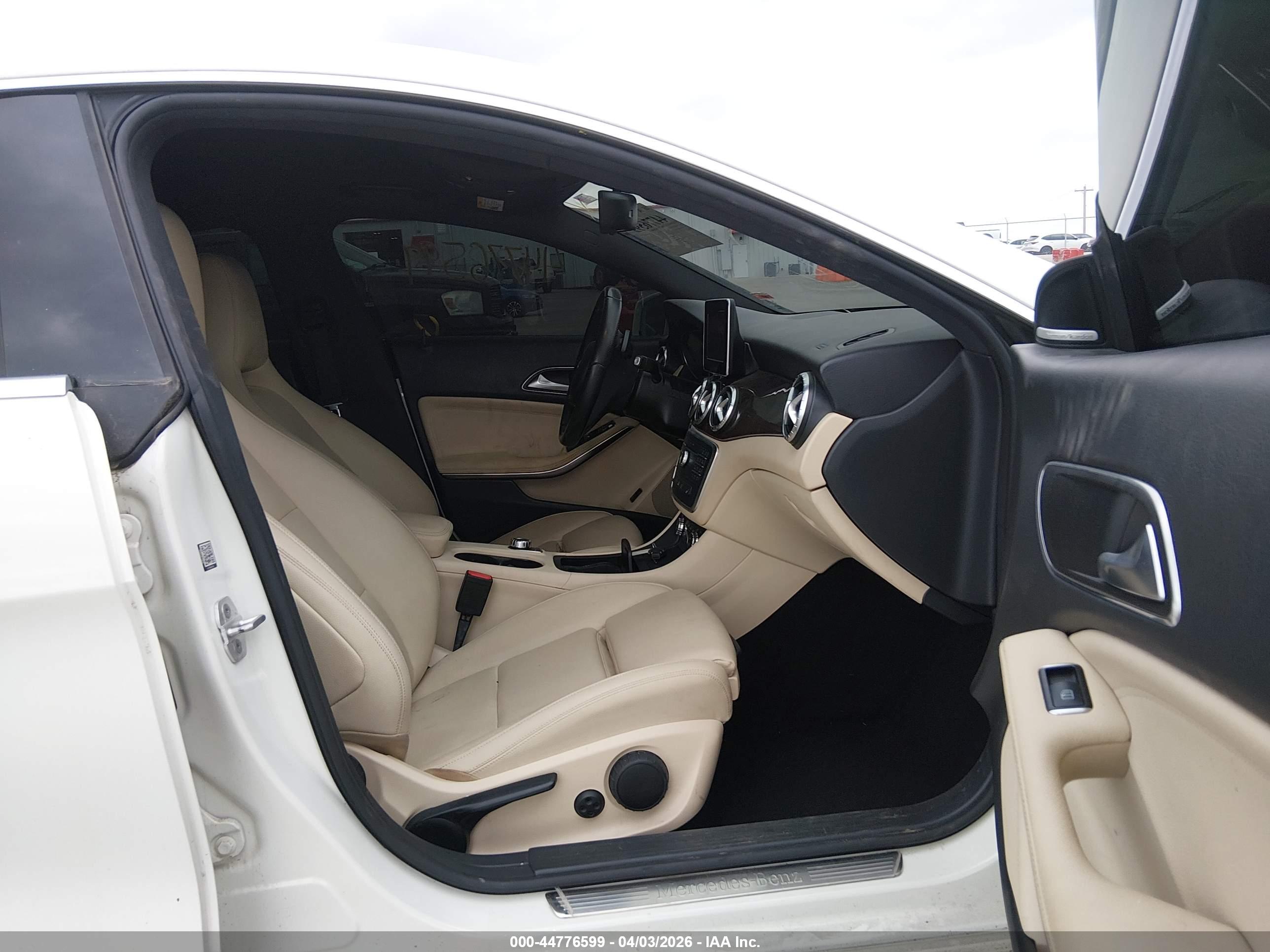 MERCEDES-BENZ CLA image 5