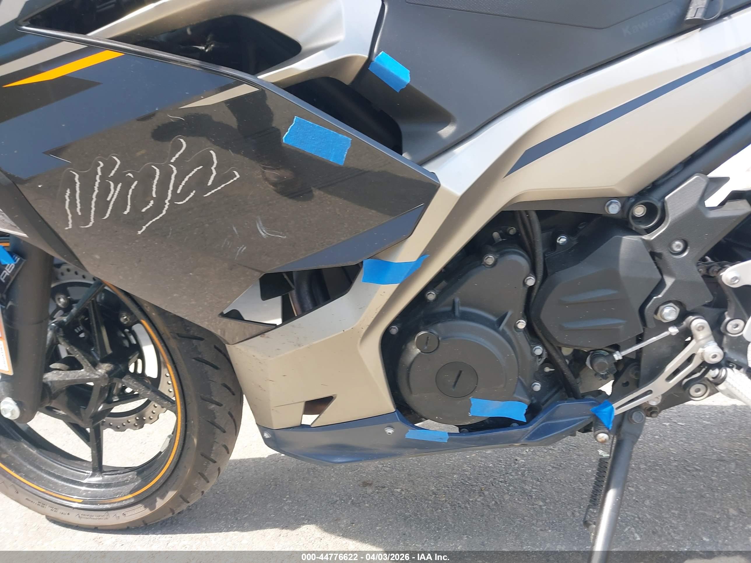 KAWASAKI EX400 image 9