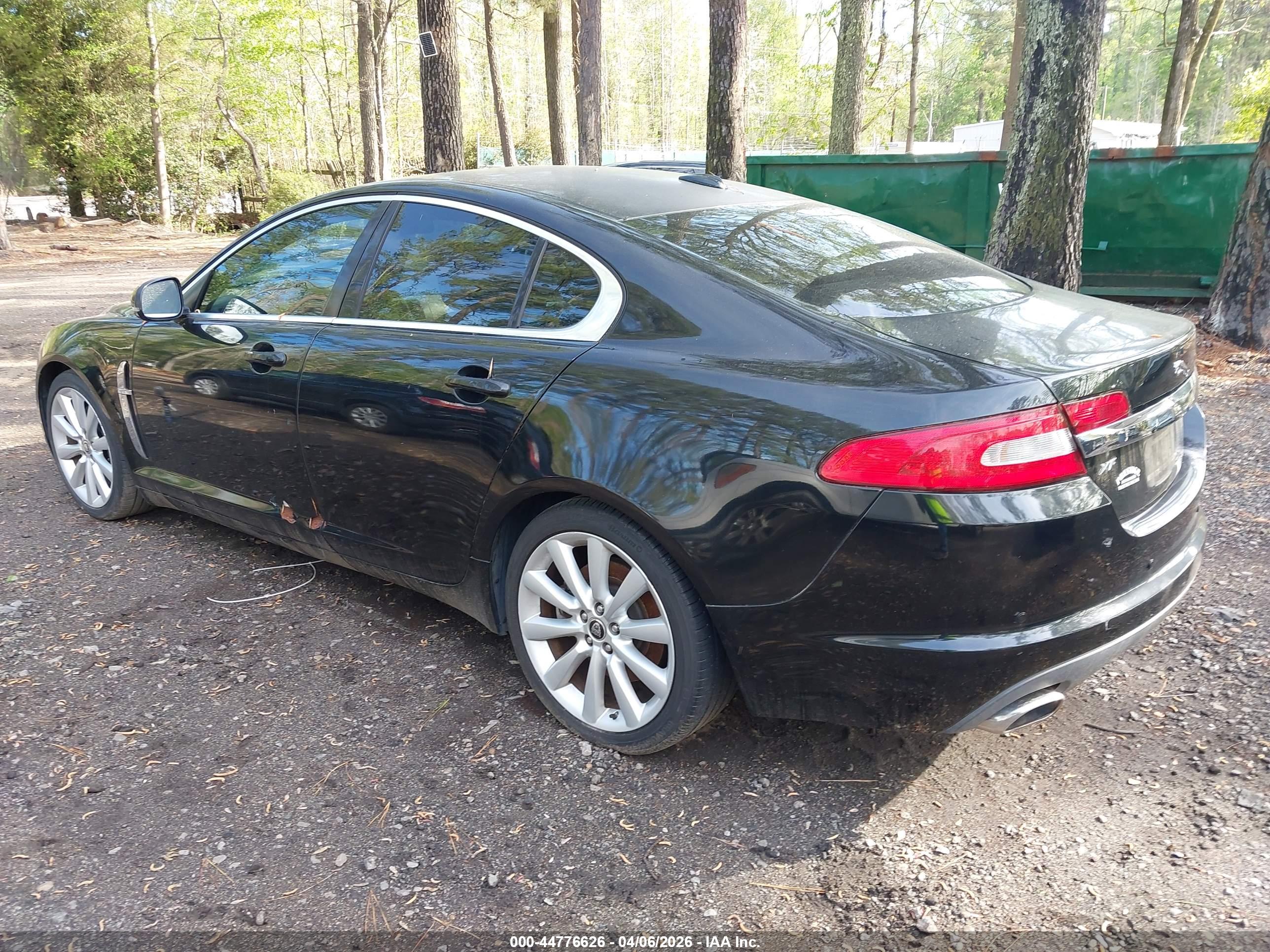 JAGUAR XF image 3