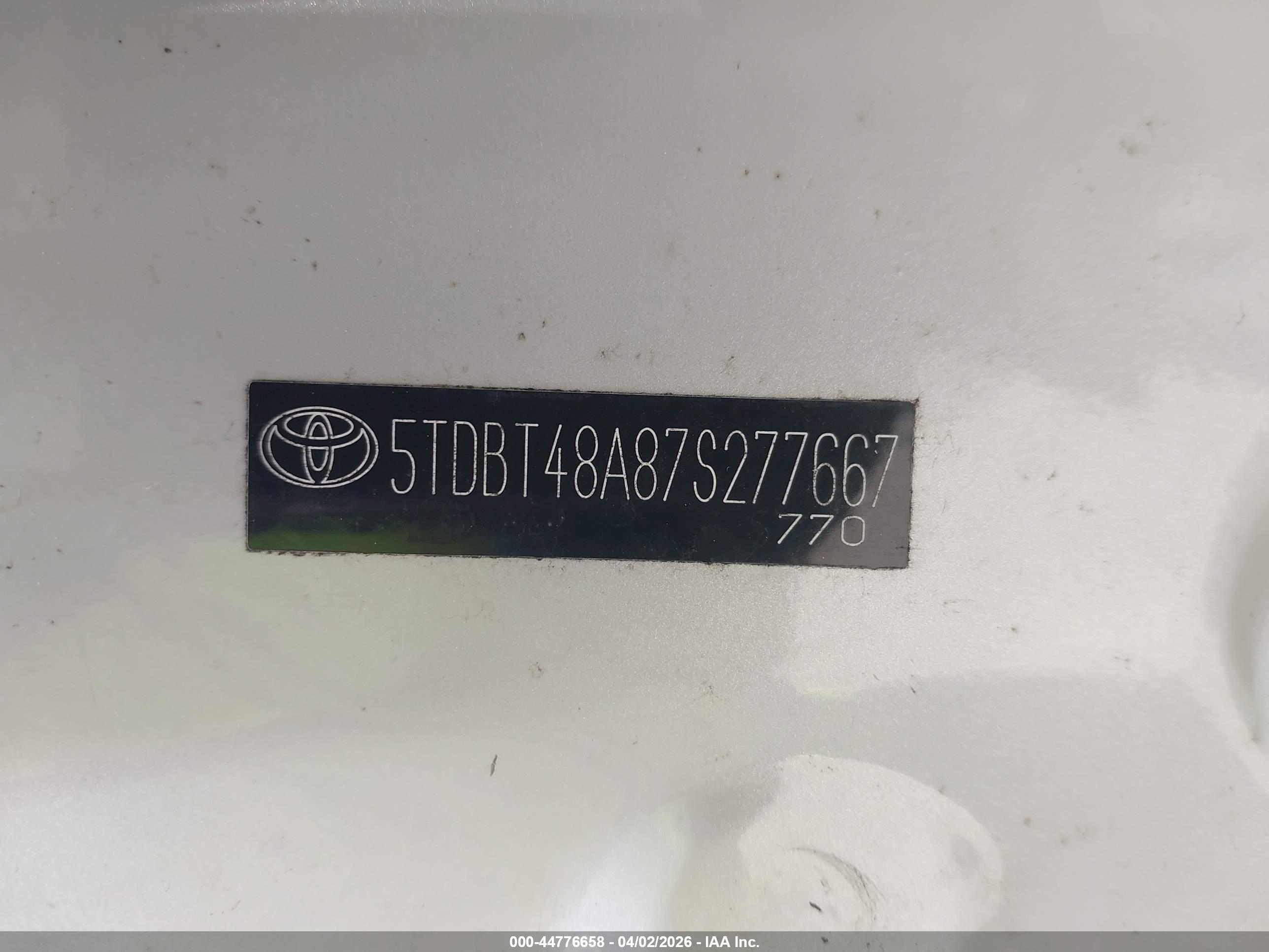 TOYOTA SEQUOIA image 9