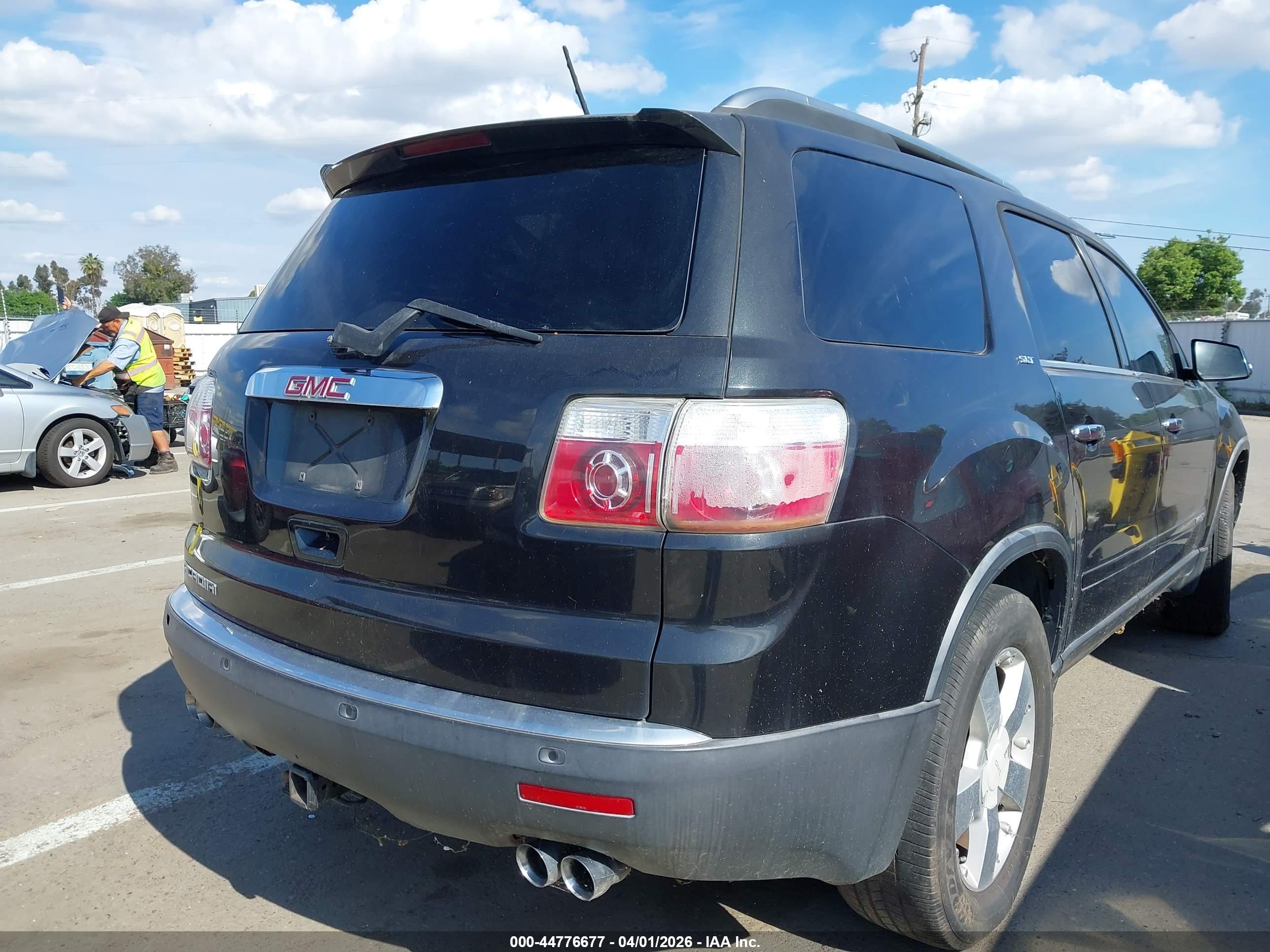 GMC ACADIA image 6