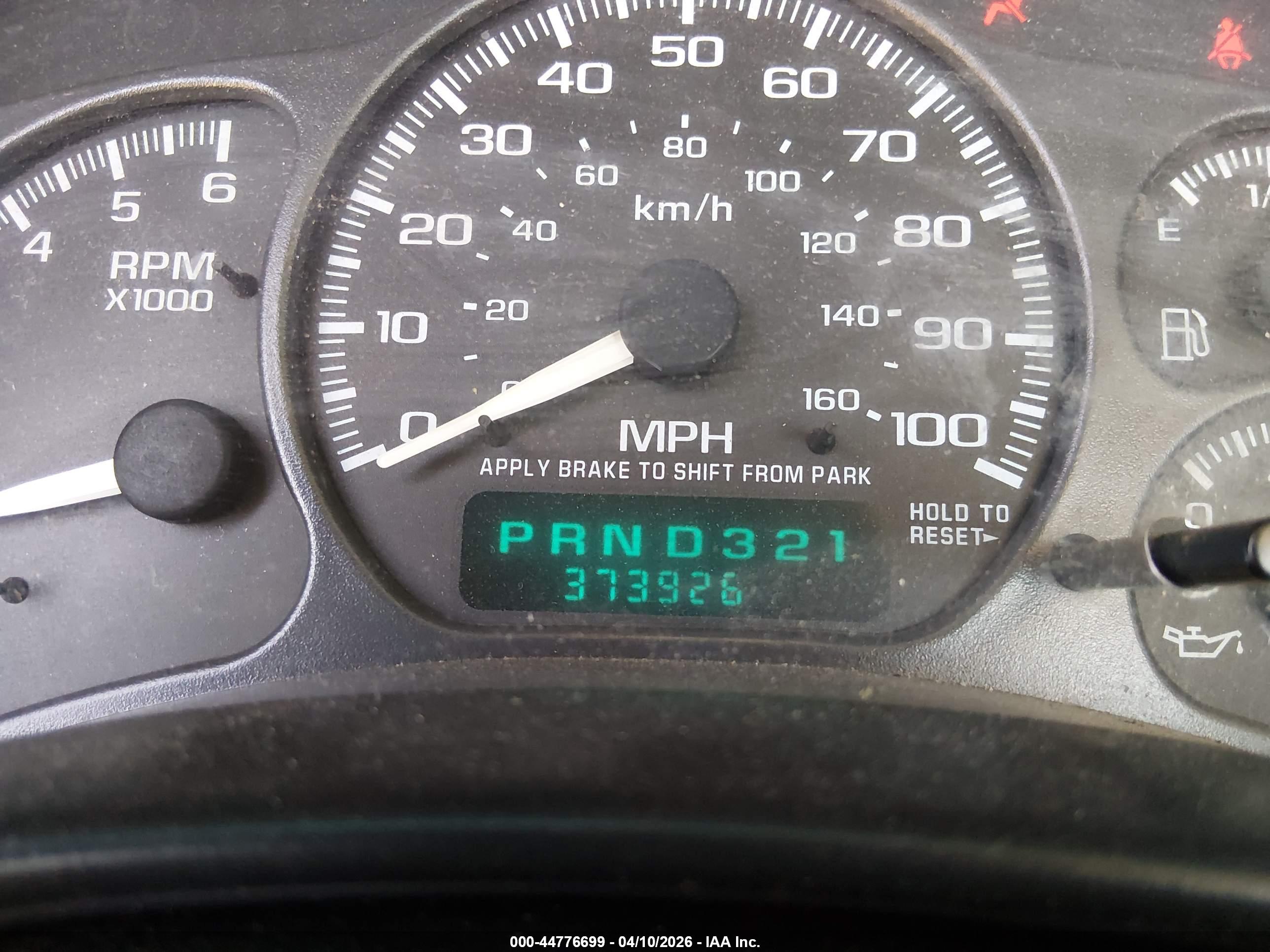 CHEVROLET SILVERADO image 7