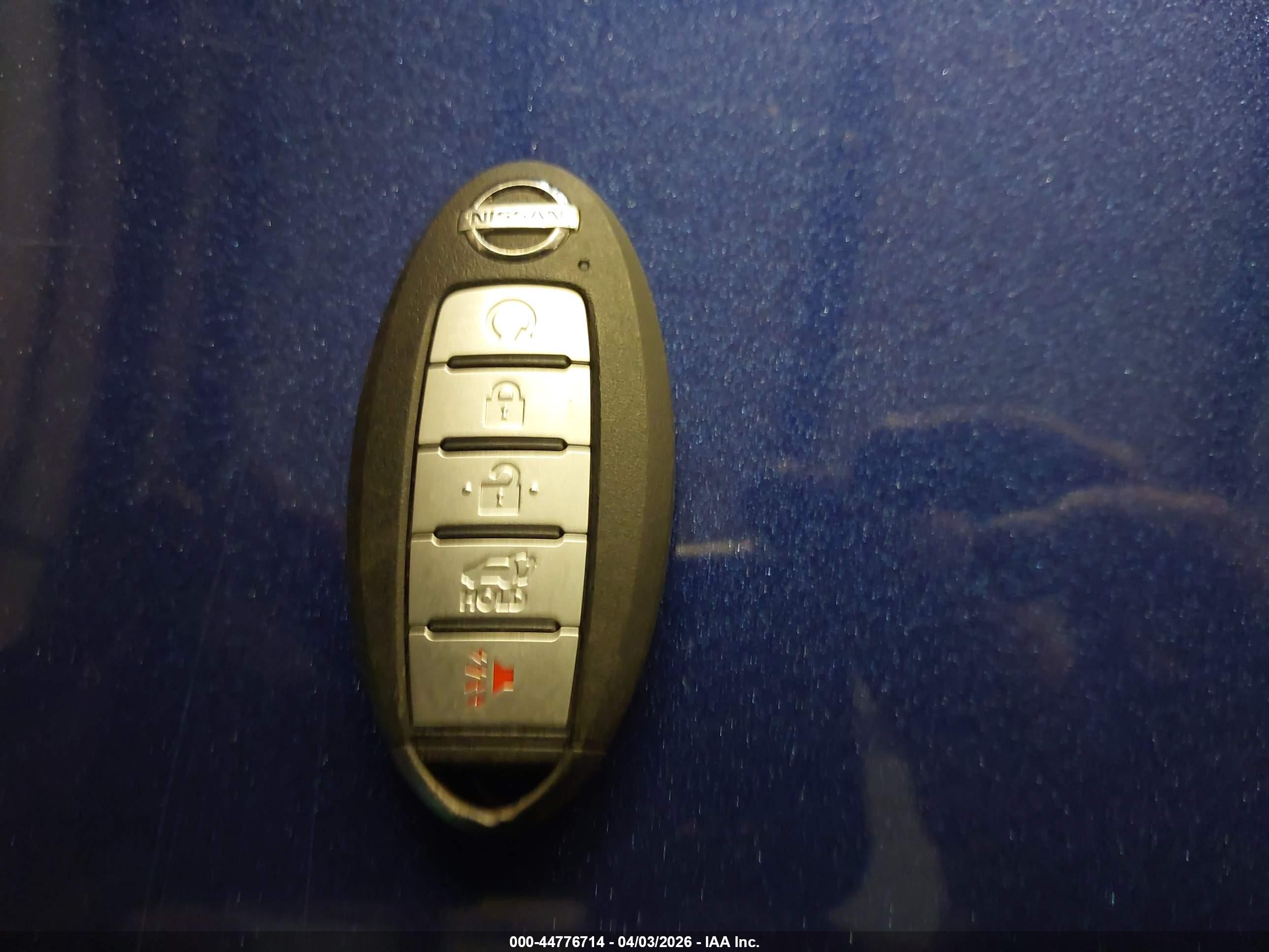 NISSAN ROGUE image 11