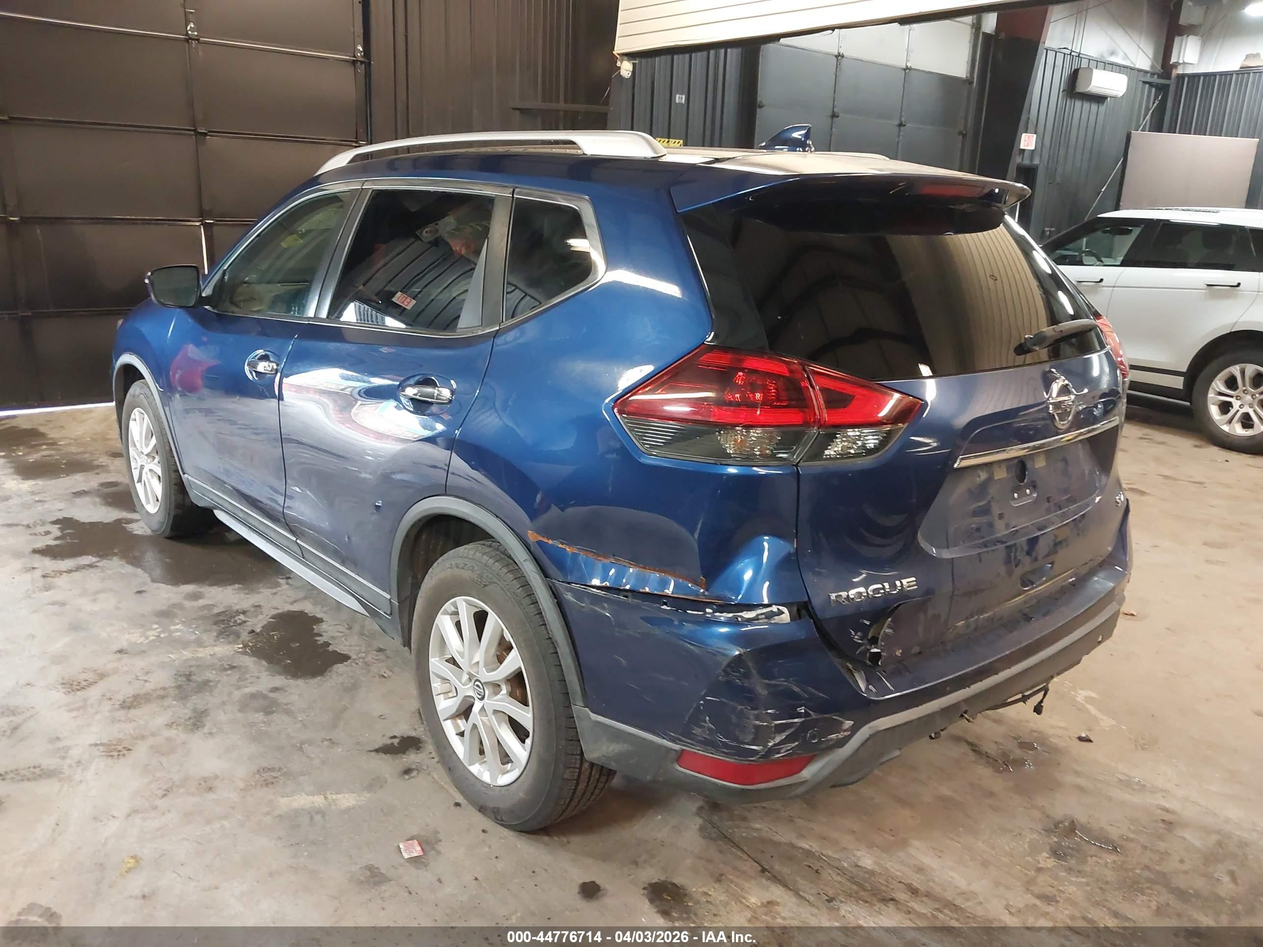 NISSAN ROGUE image 6