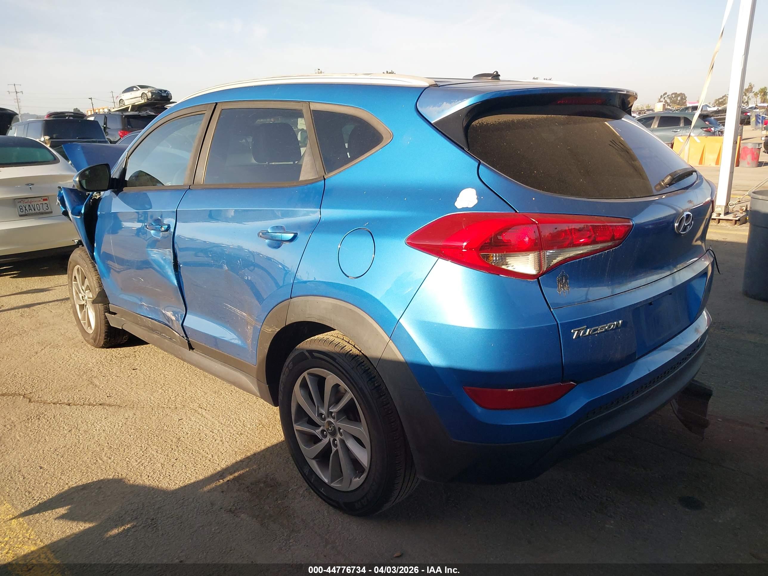 HYUNDAI TUCSON image 3