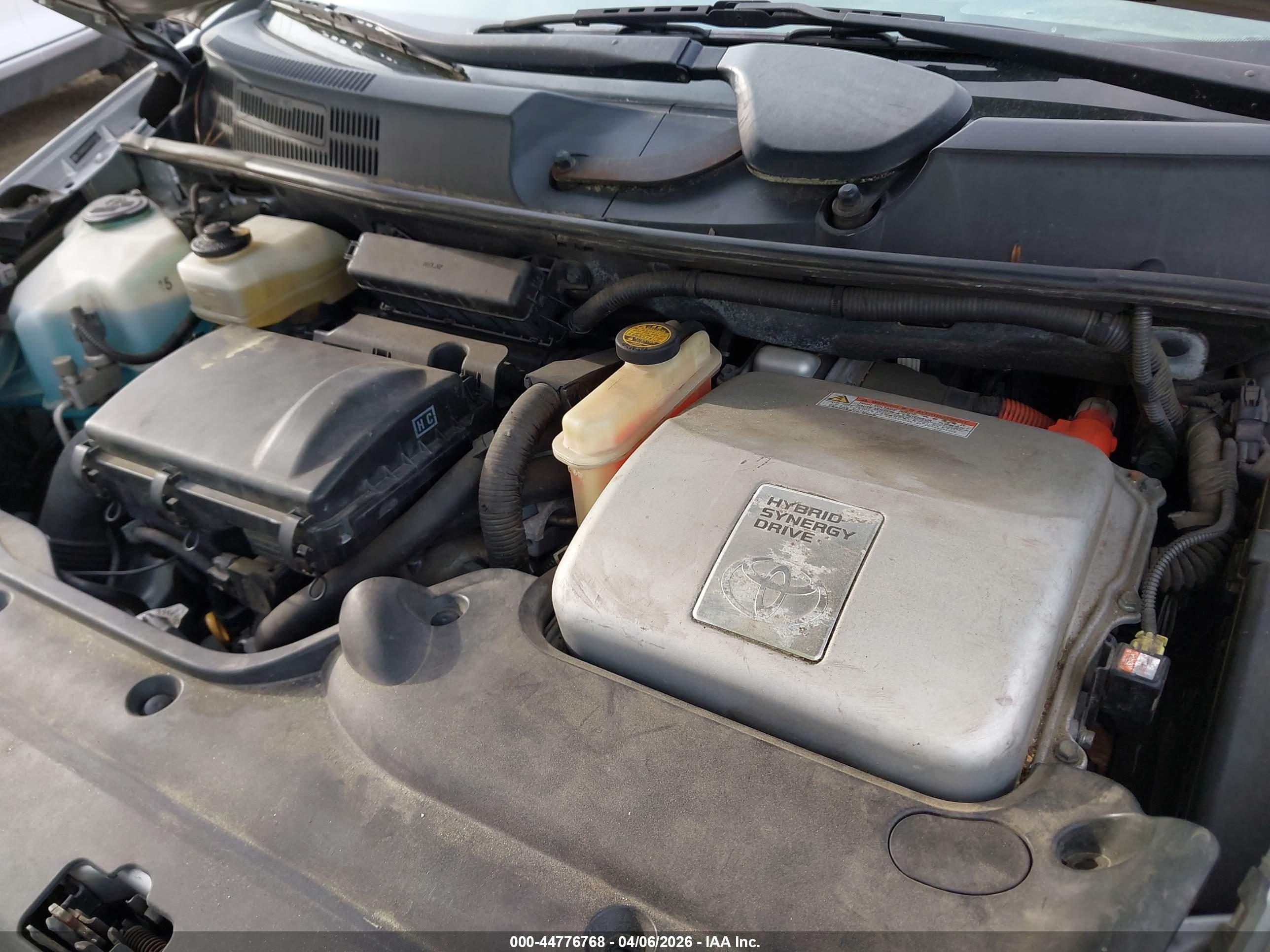 TOYOTA PRIUS image 10