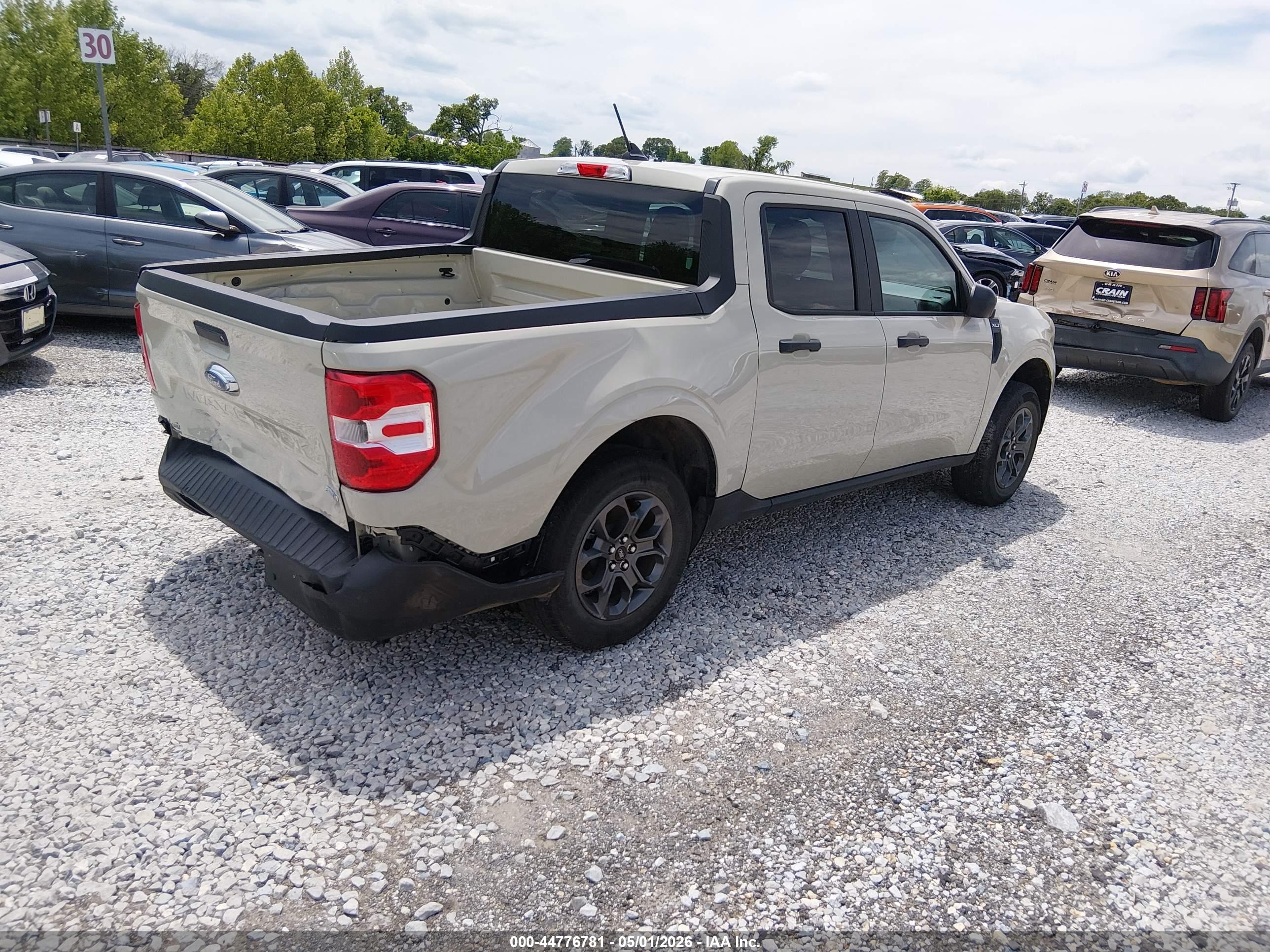 FORD MAVERICK image 4