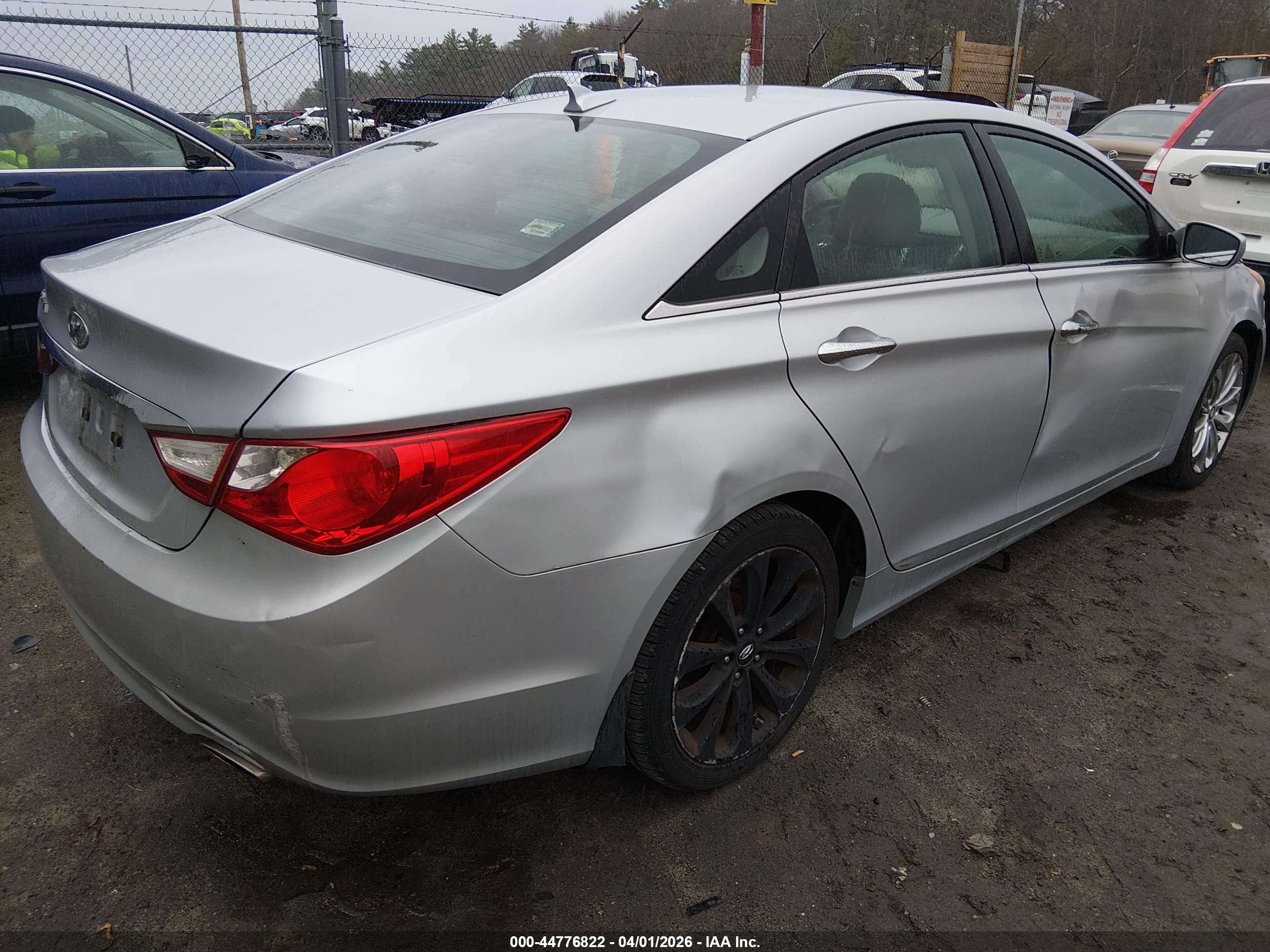 HYUNDAI SONATA image 4