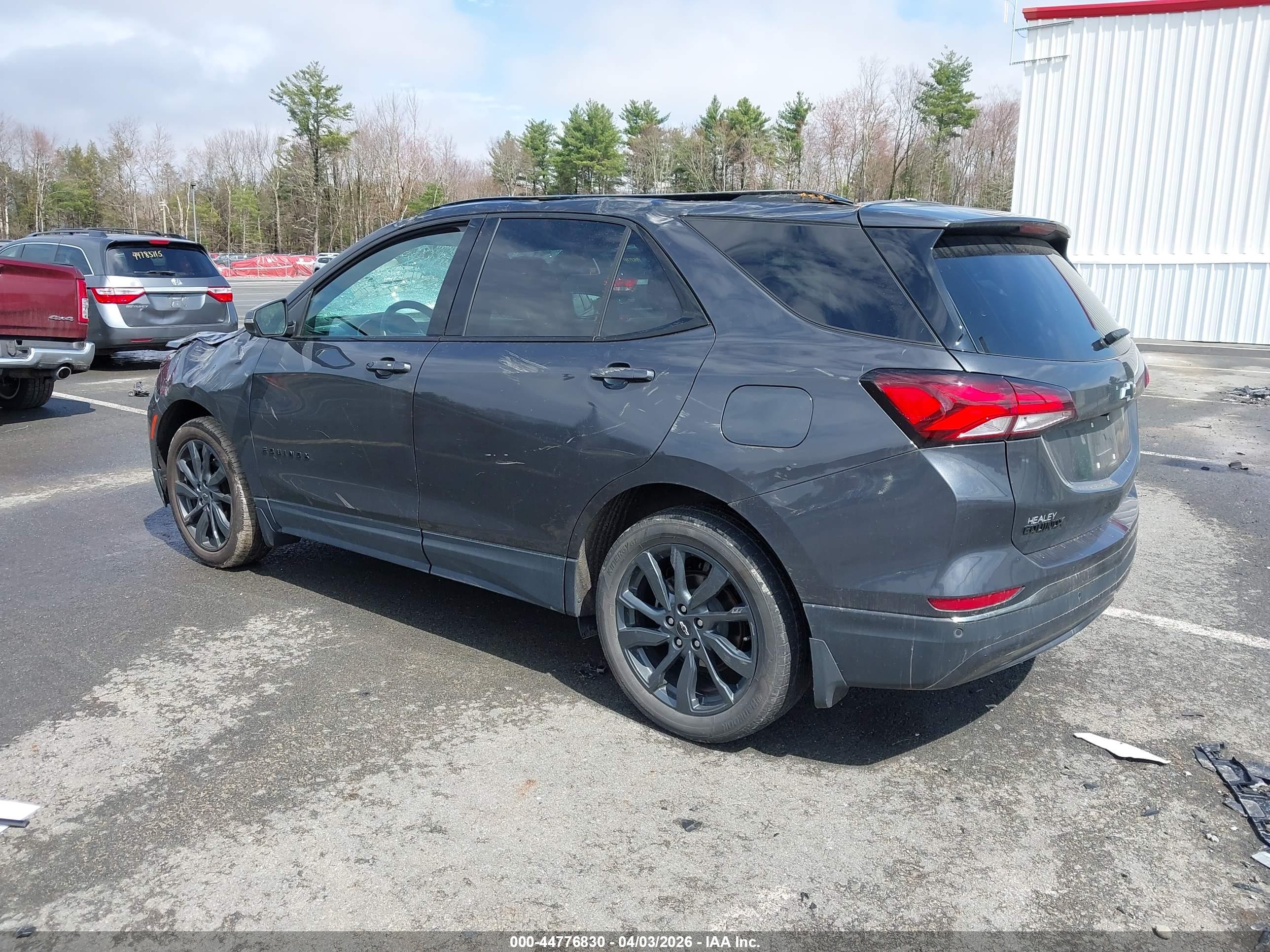 CHEVROLET EQUINOX image 3