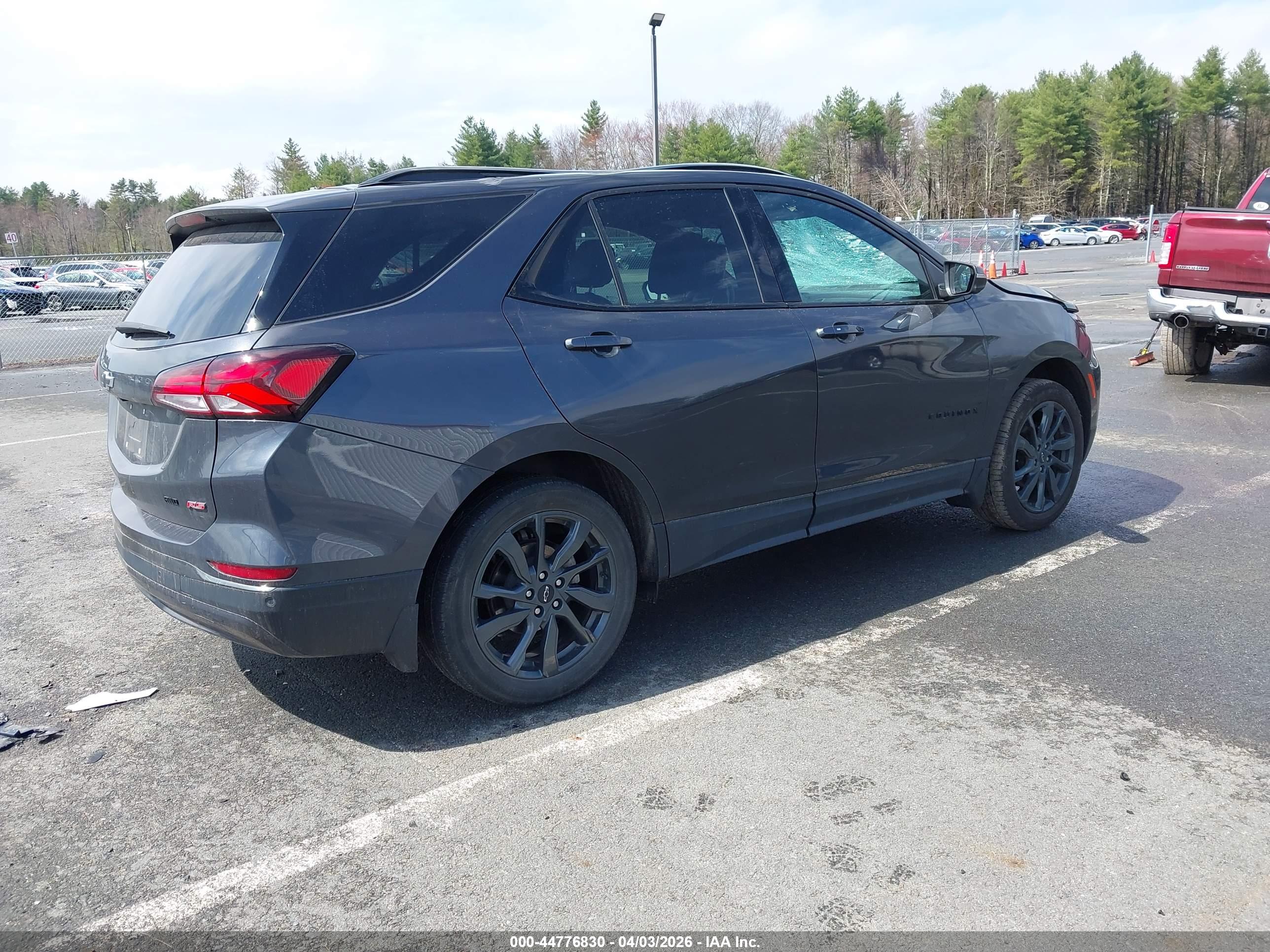 CHEVROLET EQUINOX image 4