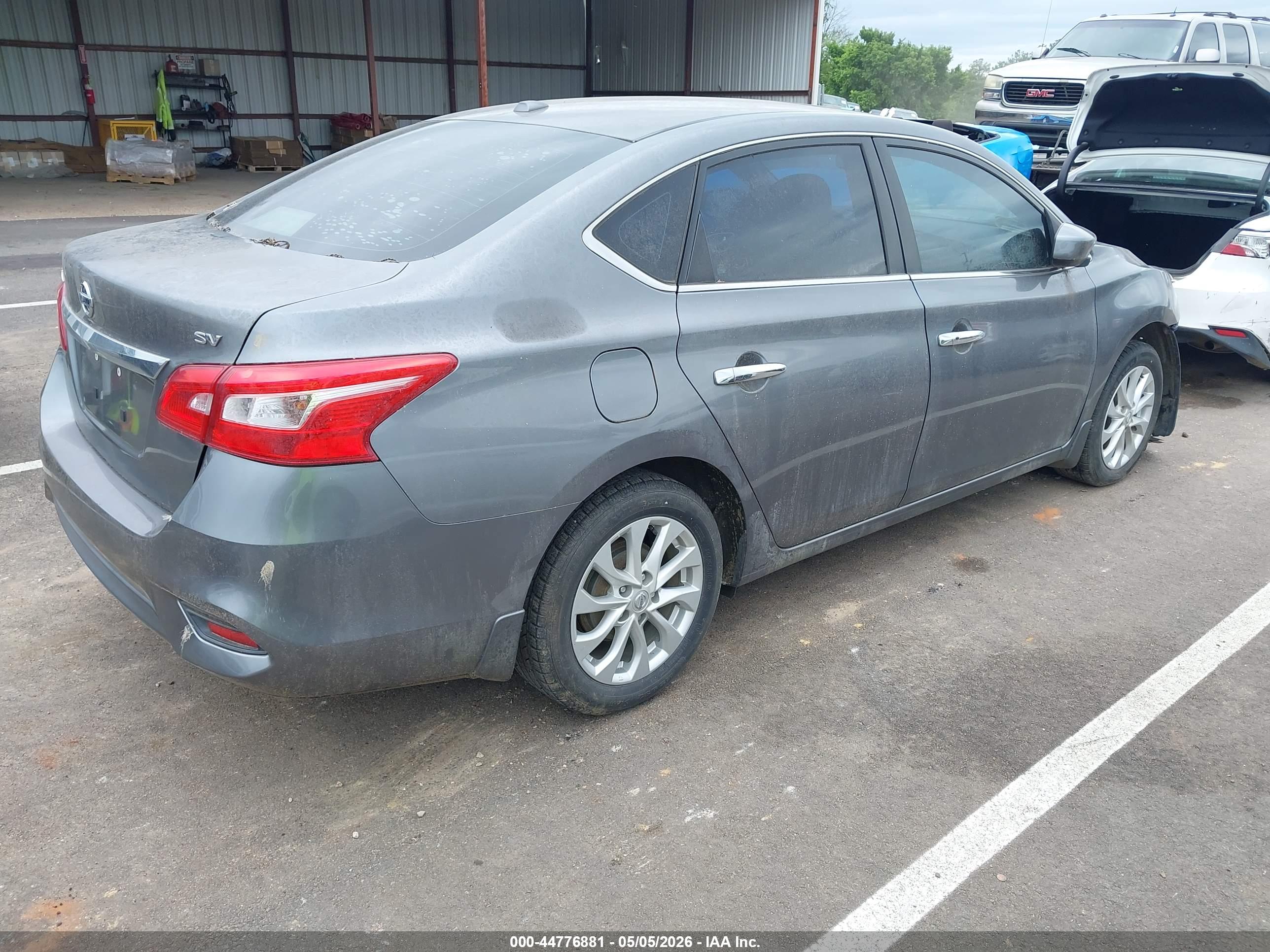 NISSAN SENTRA image 4