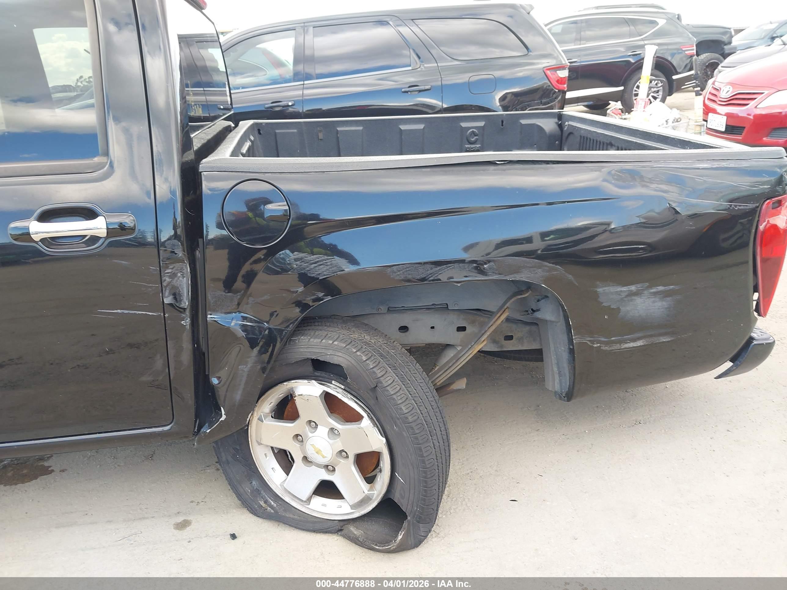 CHEVROLET COLORADO image 6