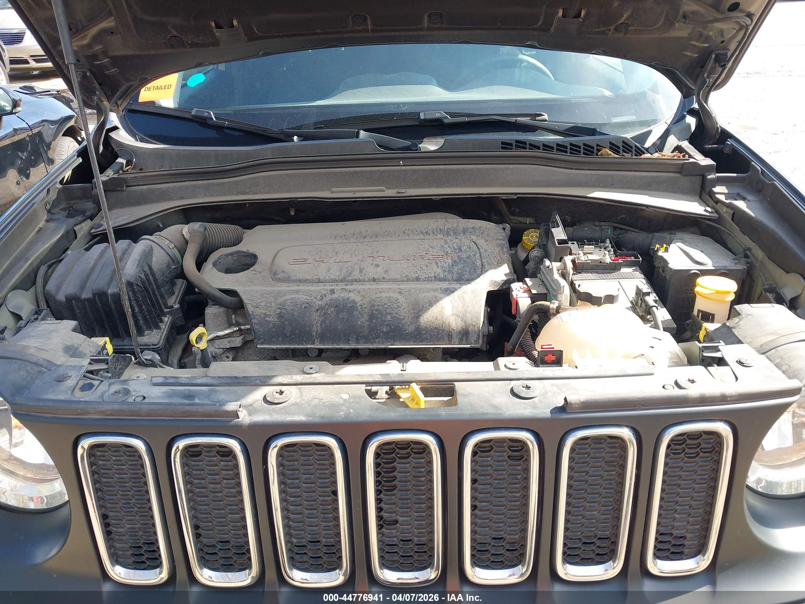 JEEP RENEGADE image 10