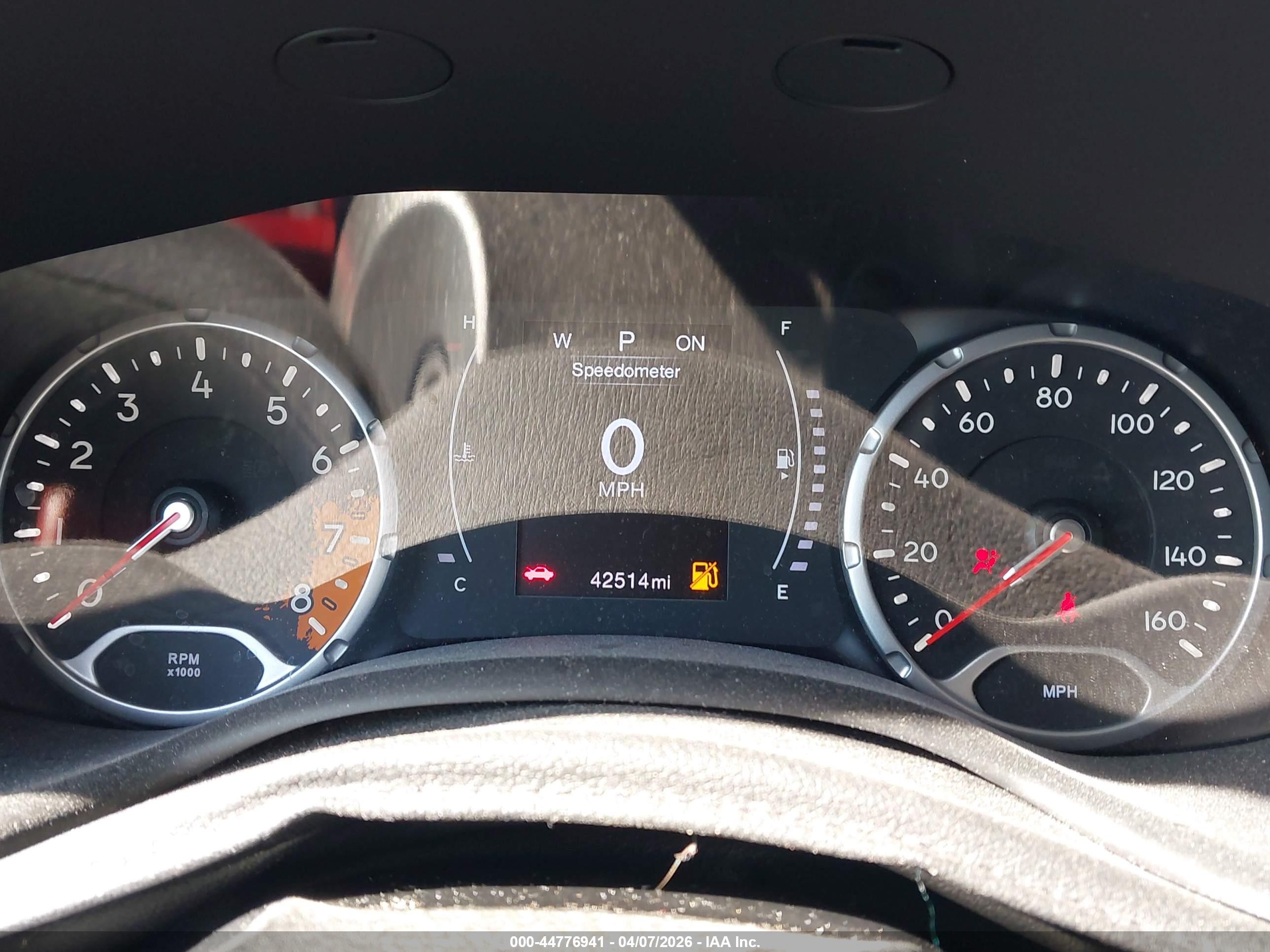 JEEP RENEGADE image 7