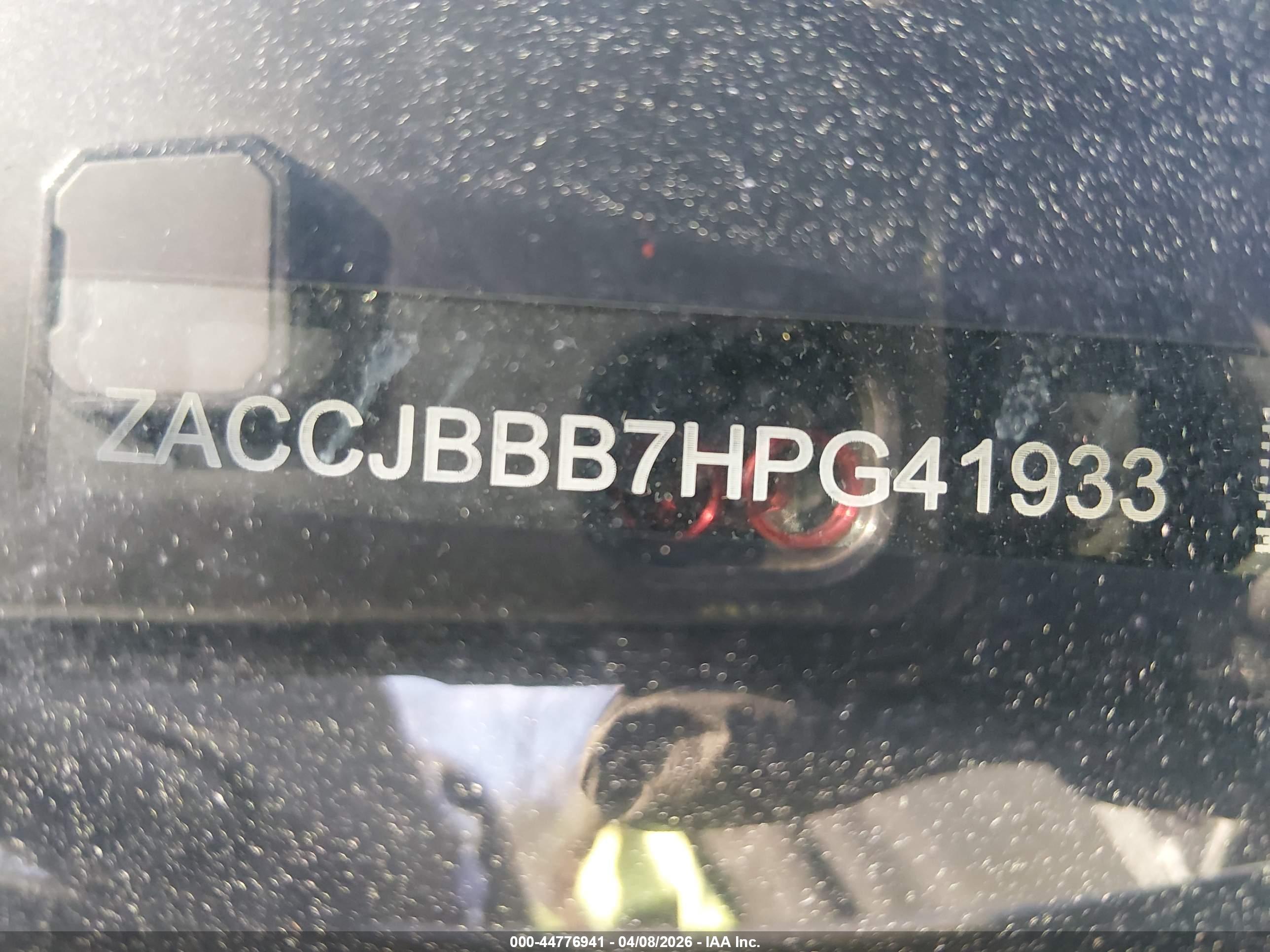 JEEP RENEGADE image 9