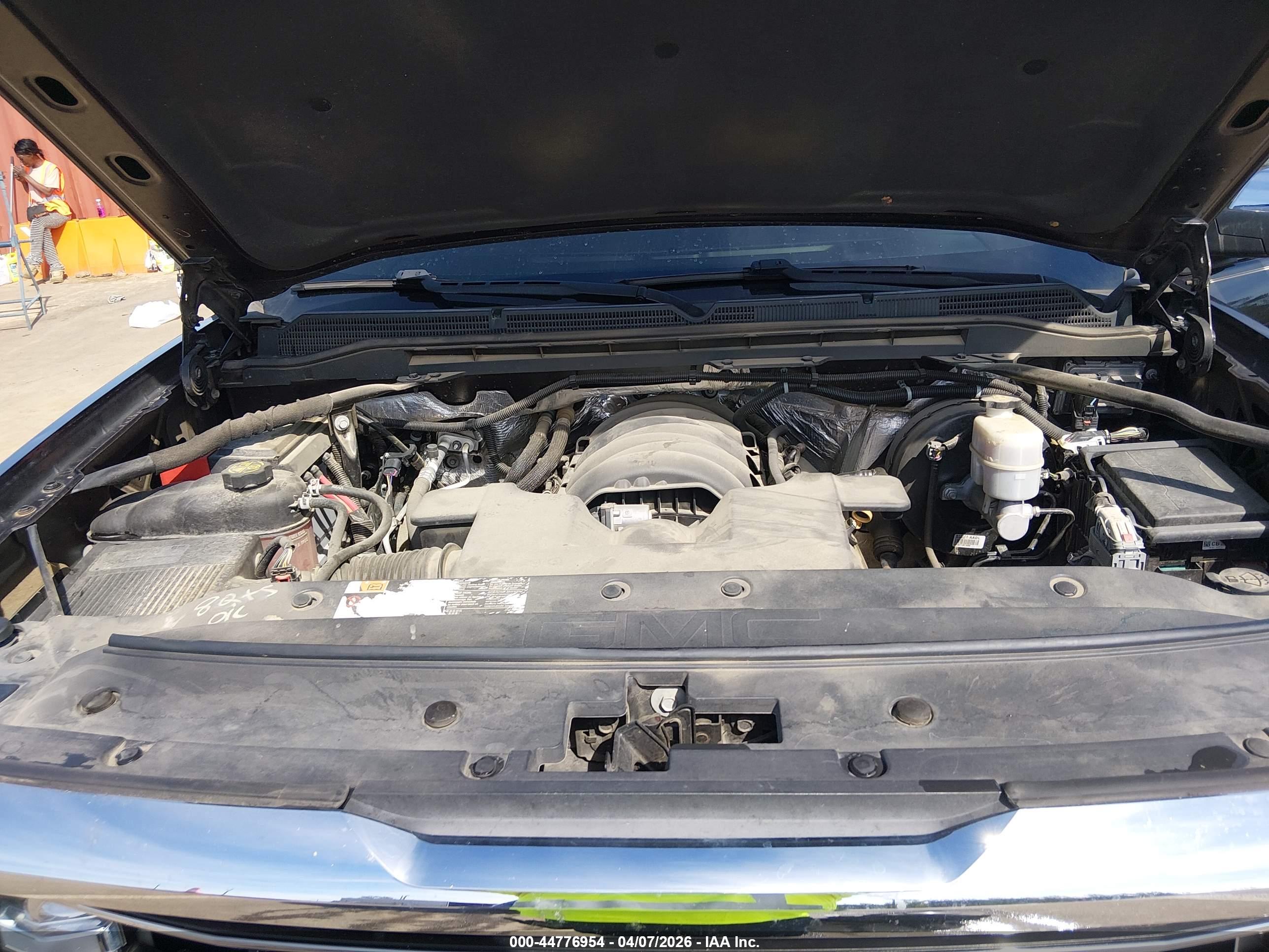 GMC SIERRA image 10