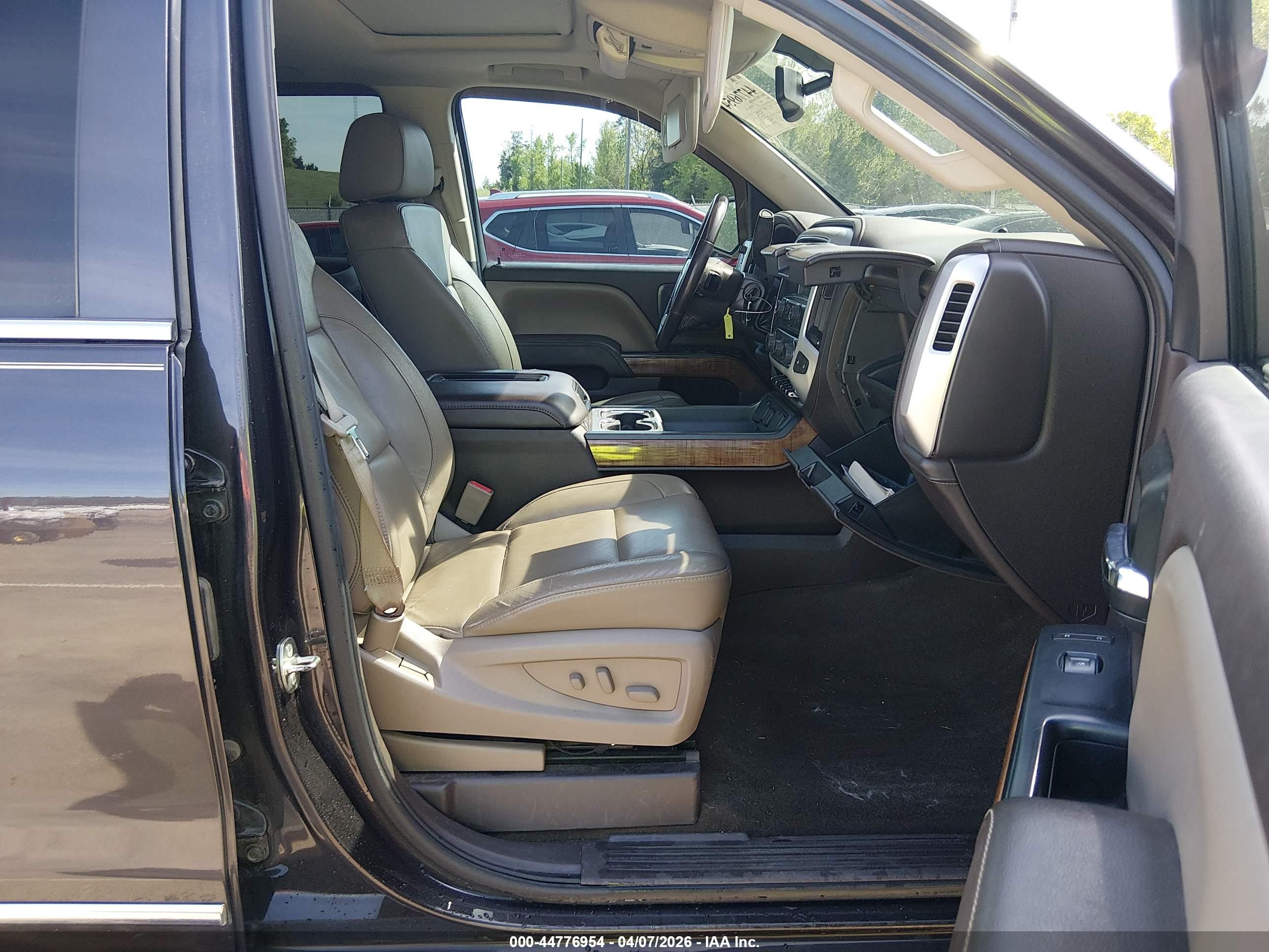 GMC SIERRA image 5