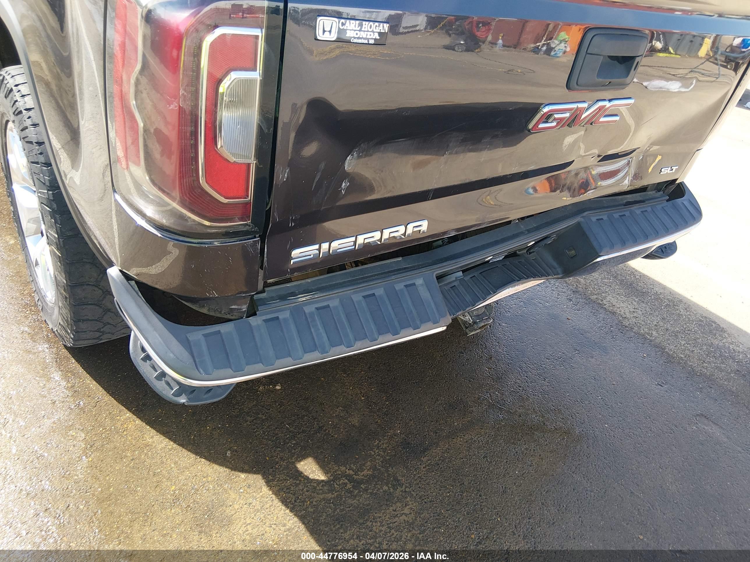 GMC SIERRA image 6