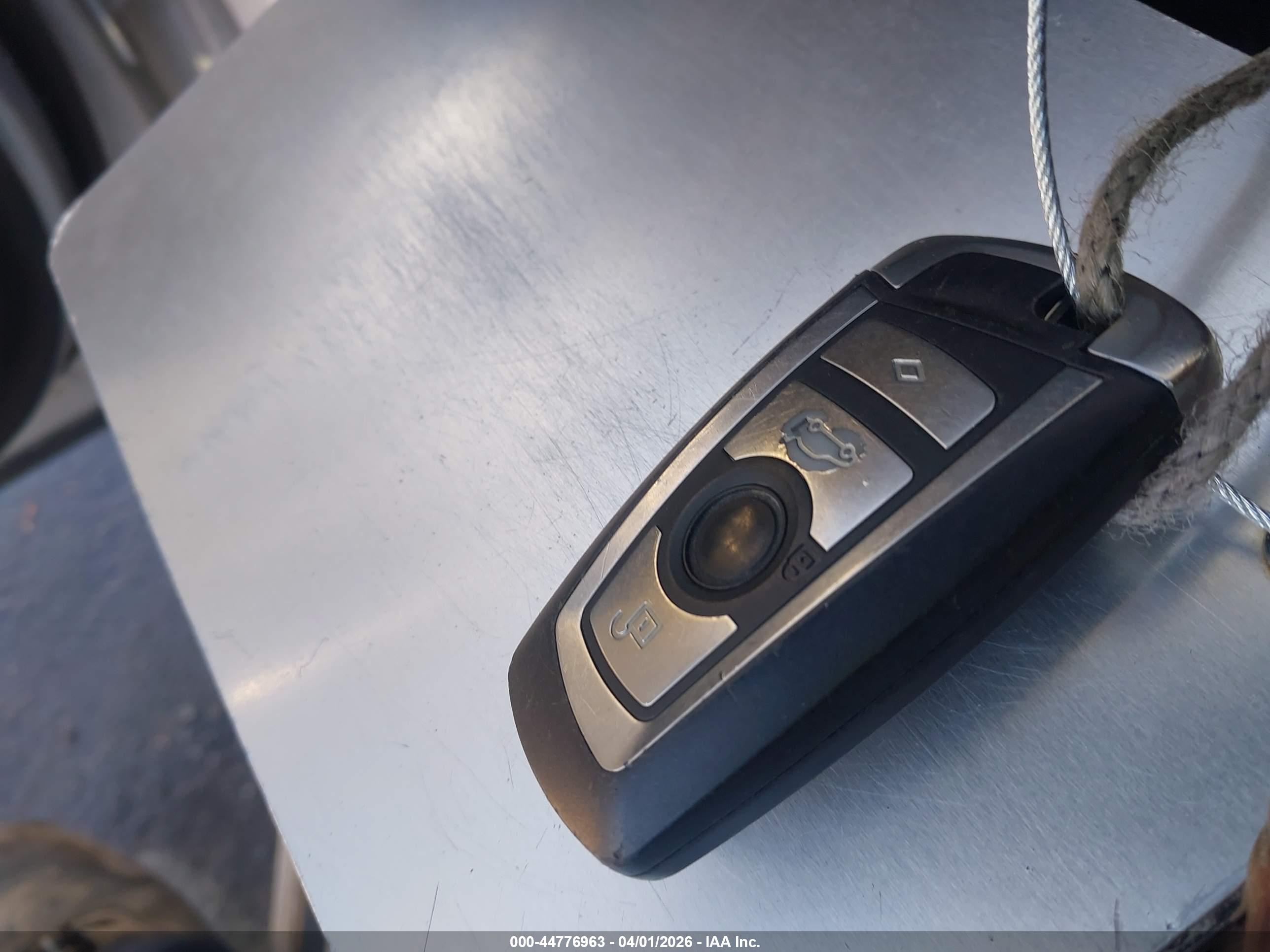 BMW 750LI image 11