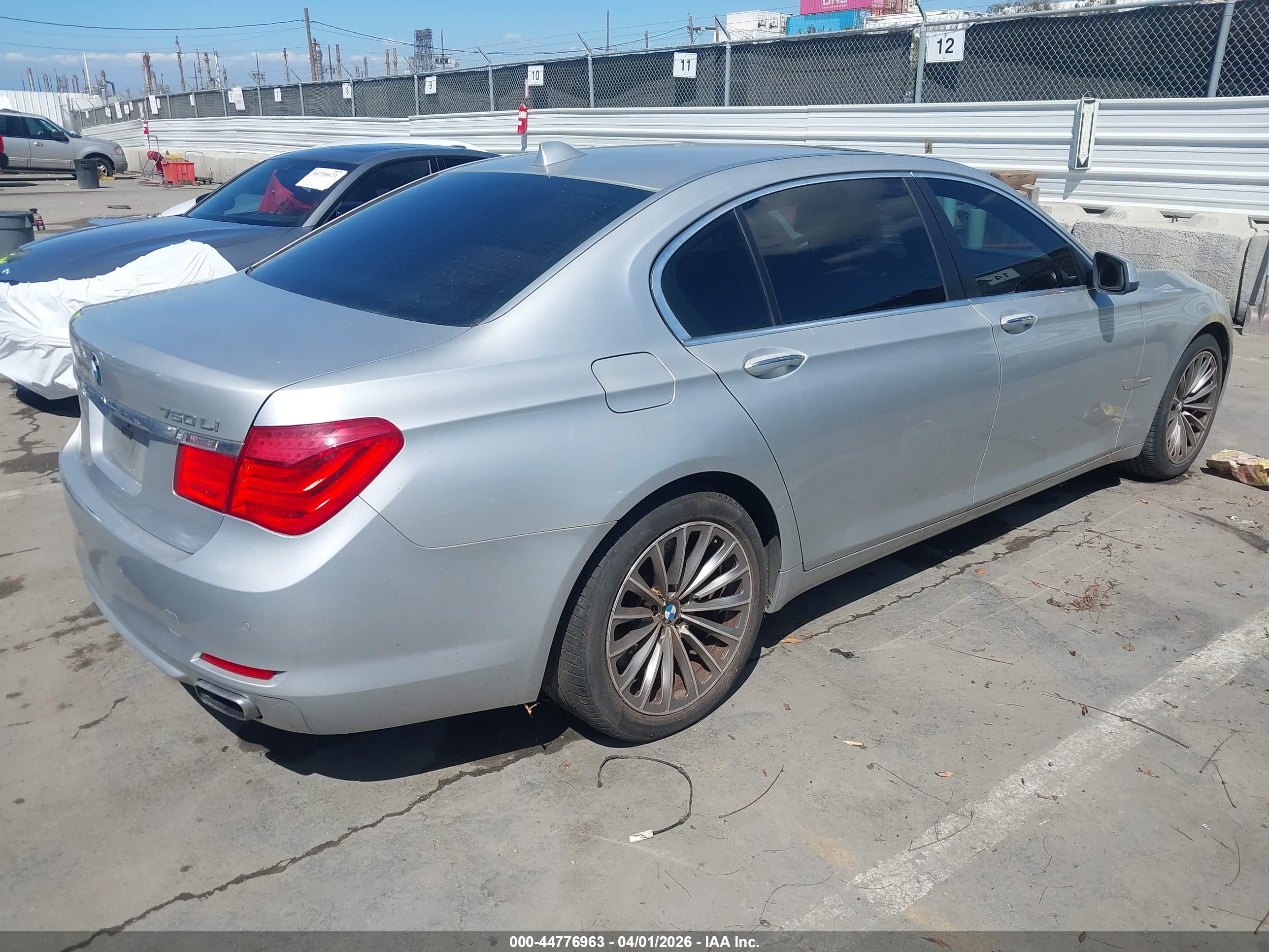 BMW 750LI image 4