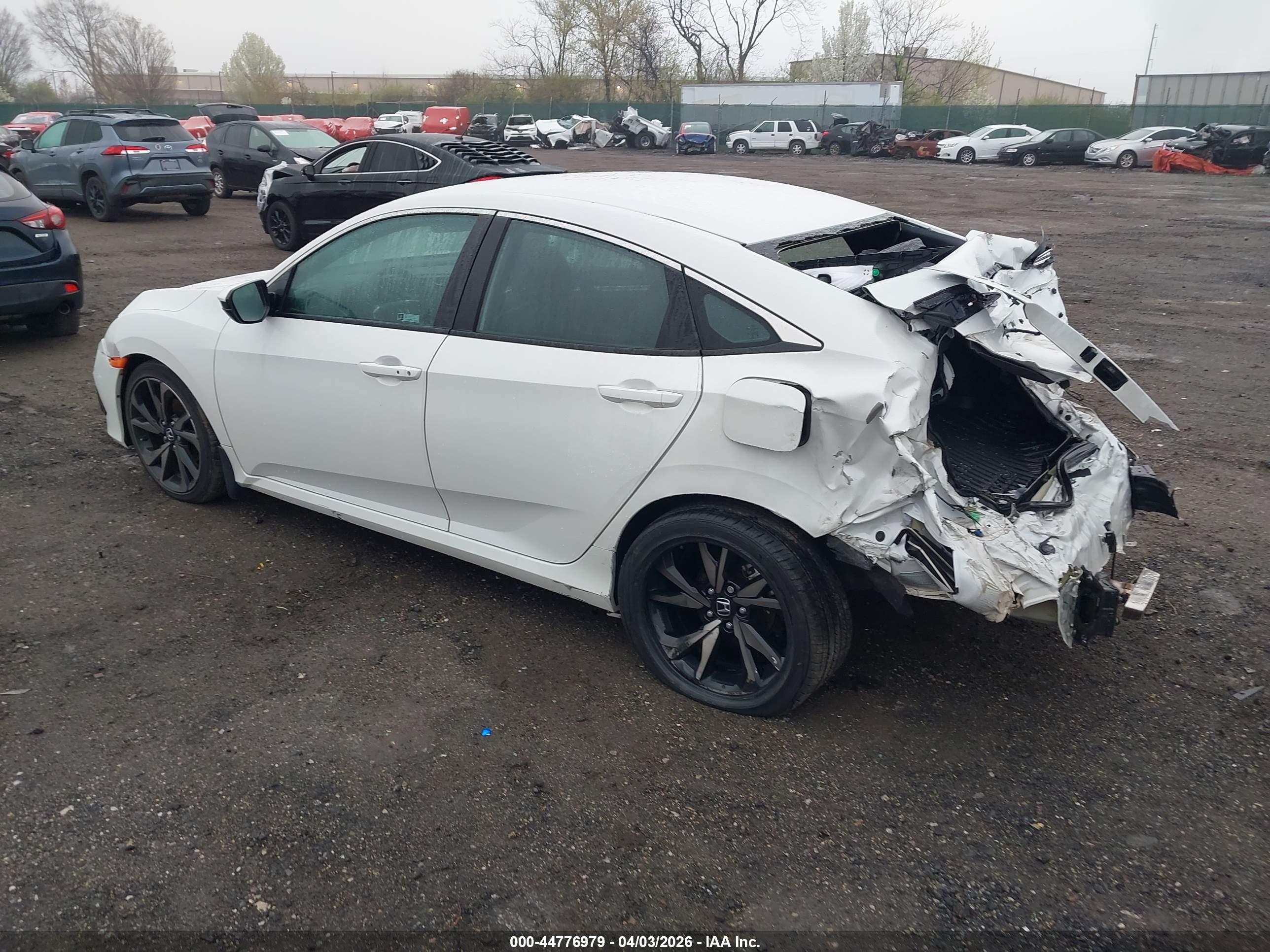 HONDA CIVIC image 3