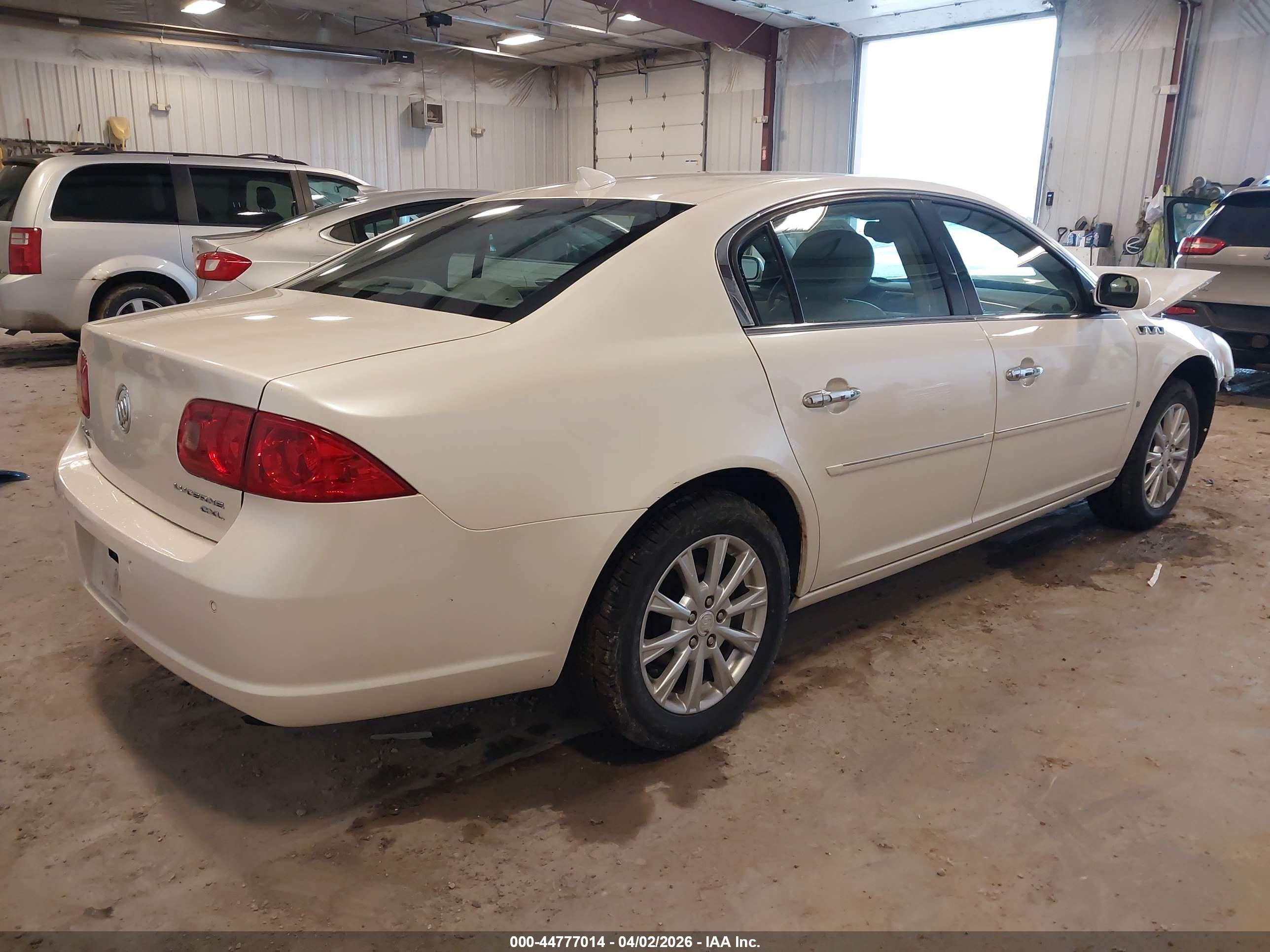 BUICK LUCERNE image 4