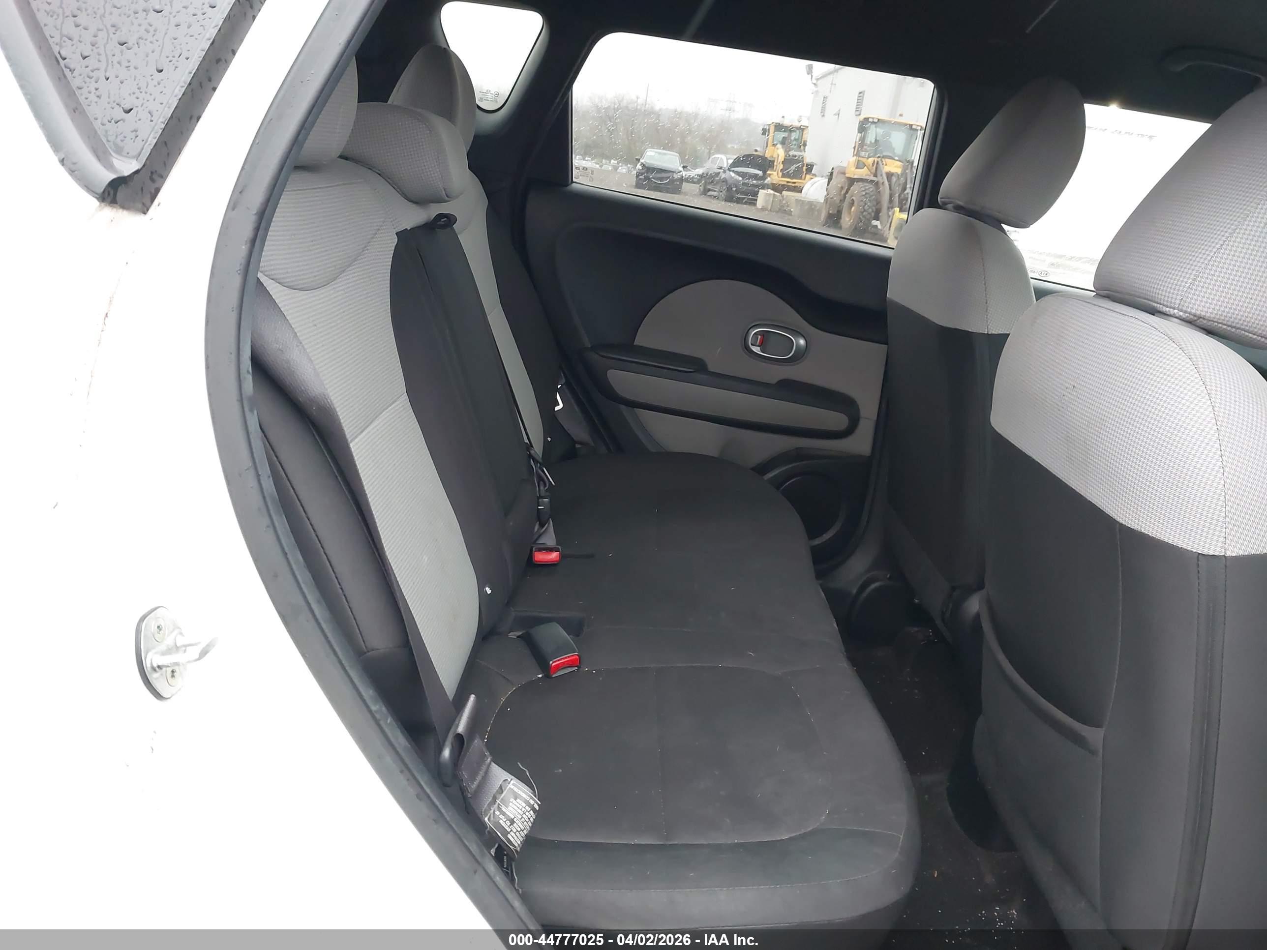 KIA SOUL image 8