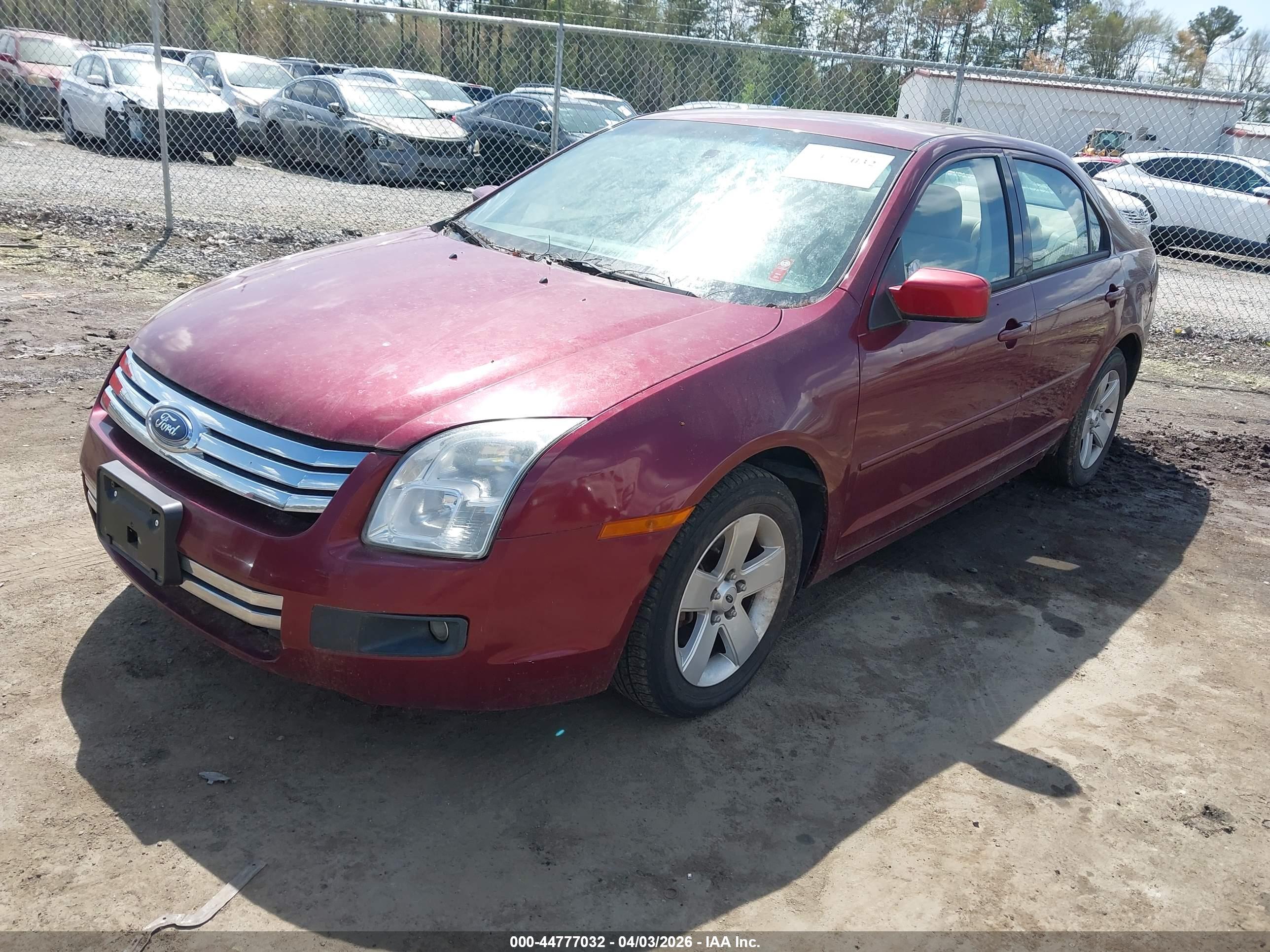 FORD FUSION image 2