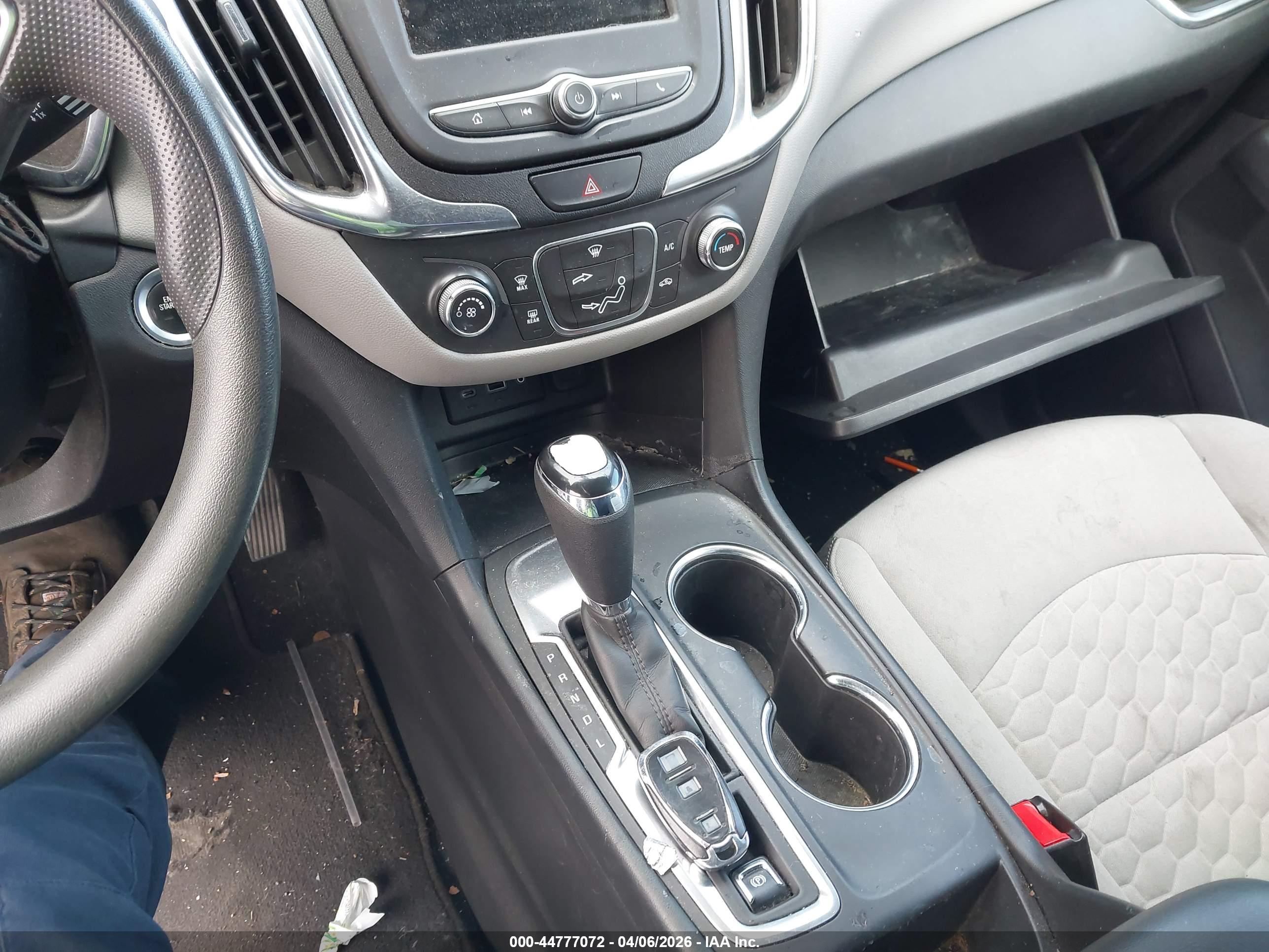 CHEVROLET EQUINOX image 11