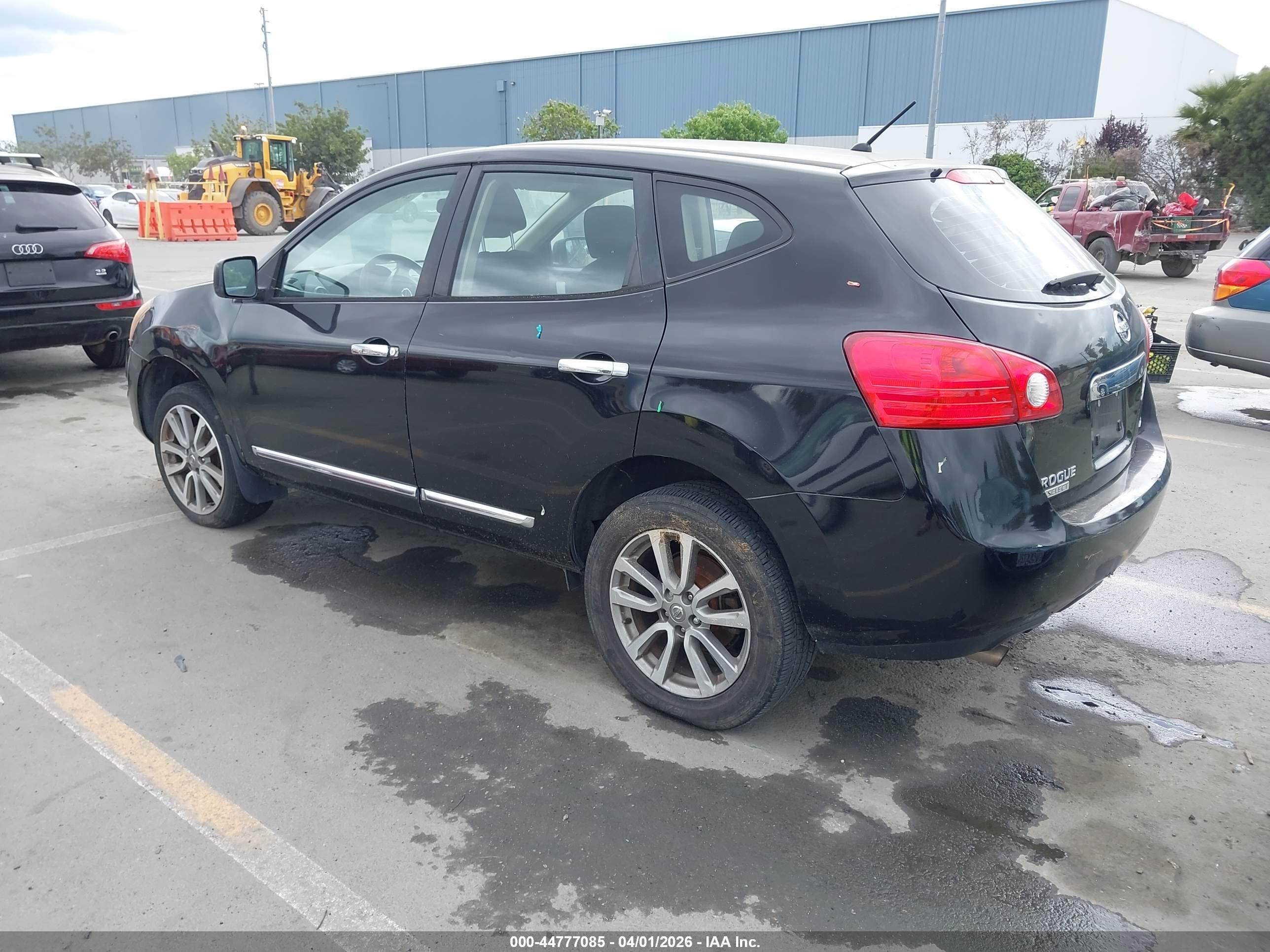NISSAN ROGUE image 3