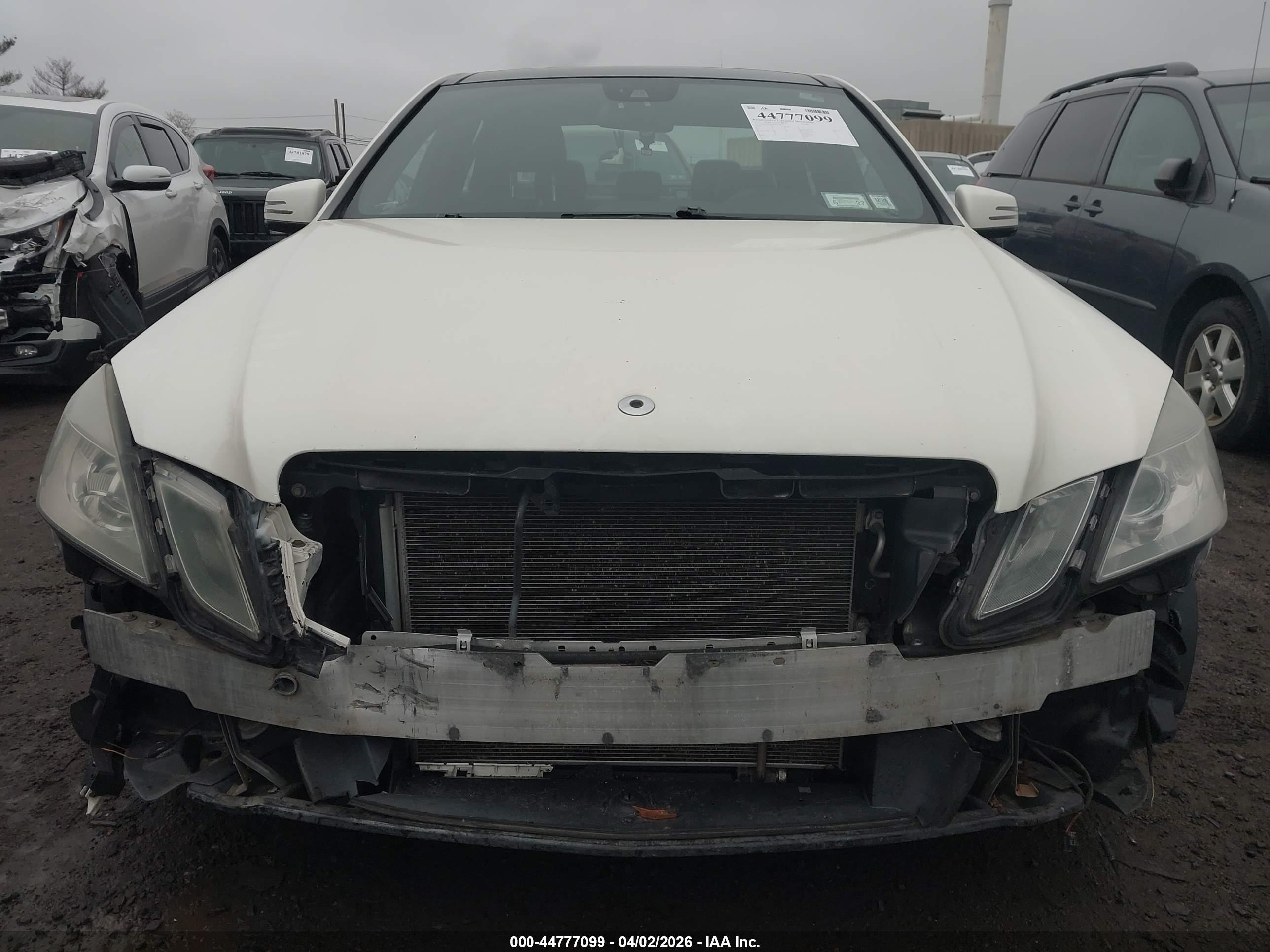 MERCEDES-BENZ E image 6
