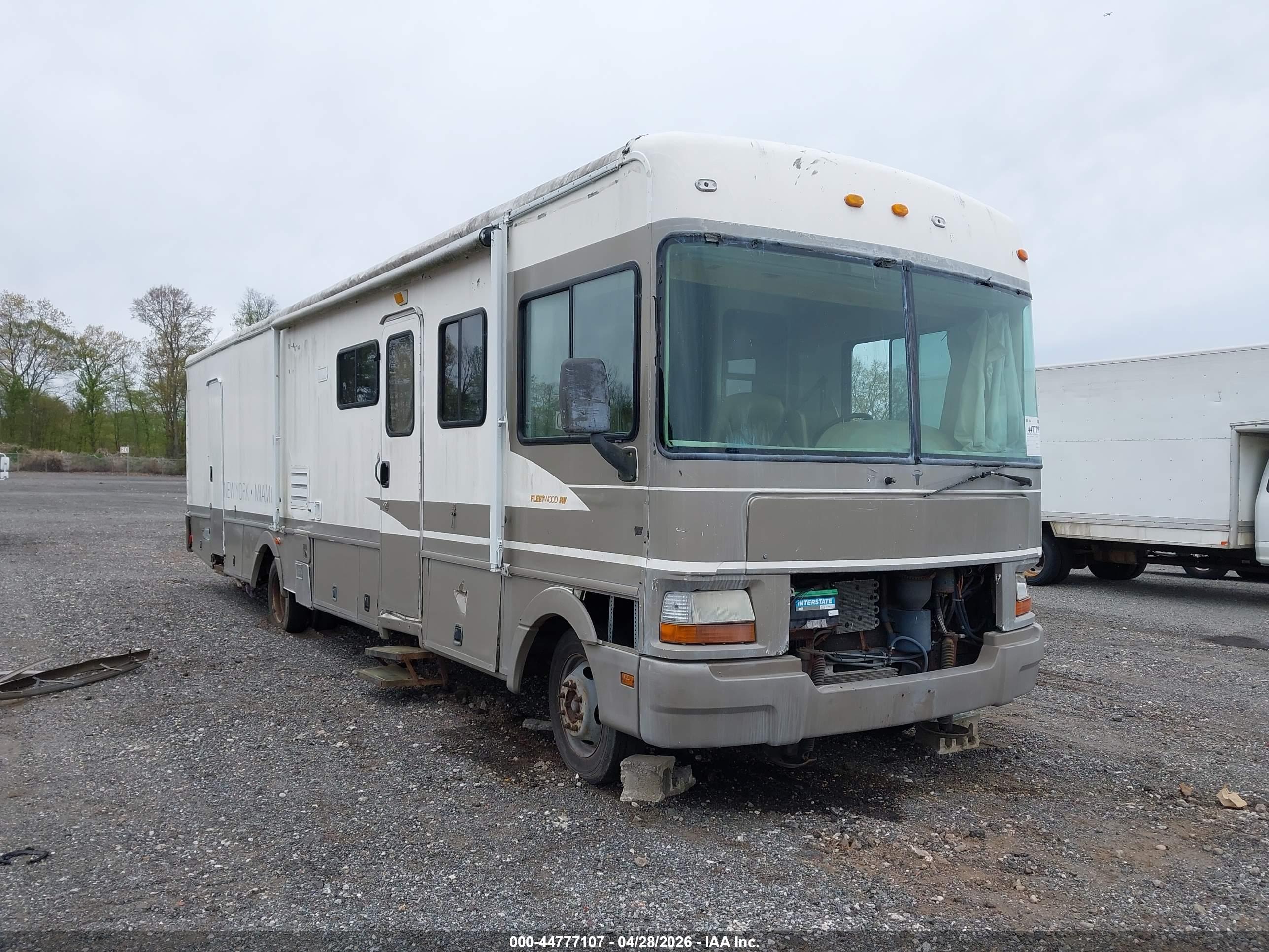 FORD F550 image 6