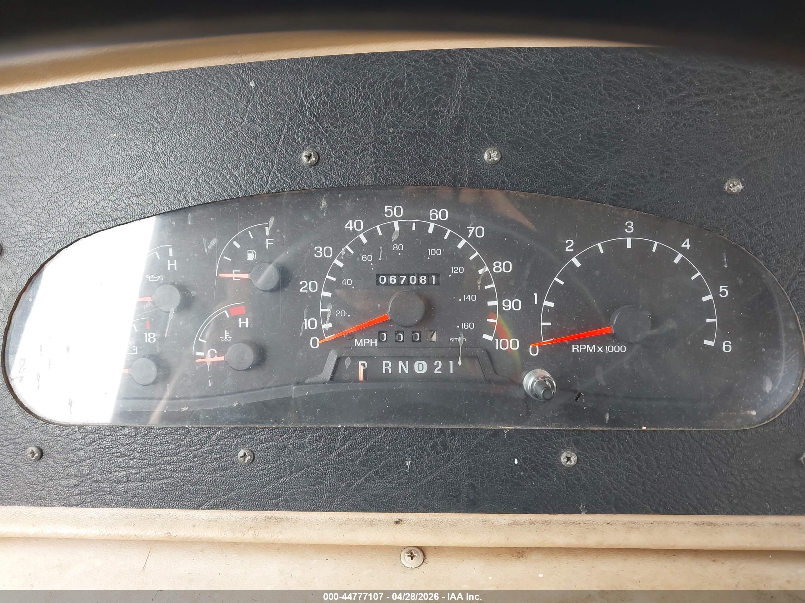 FORD F550 image 7