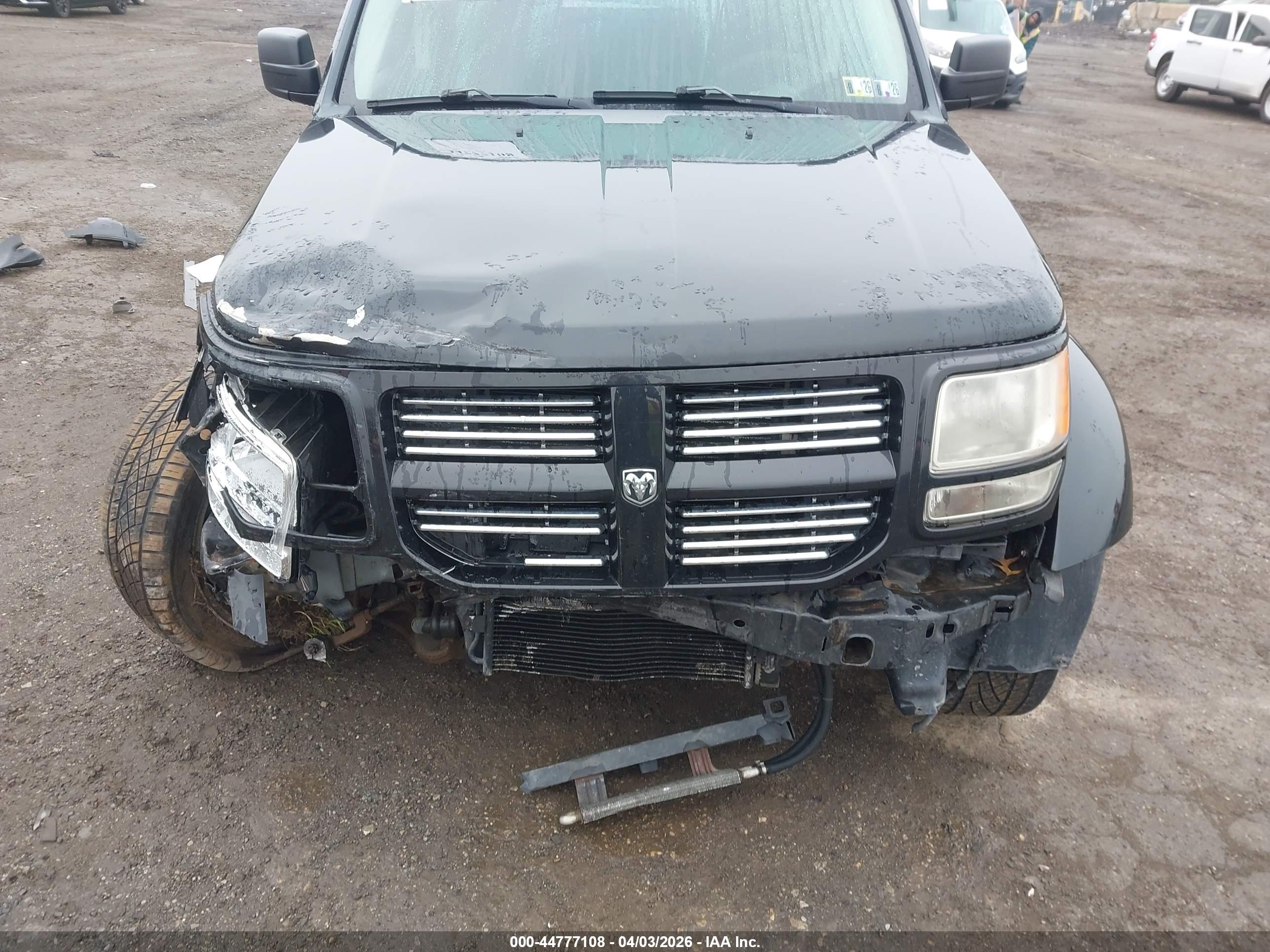 DODGE NITRO image 6