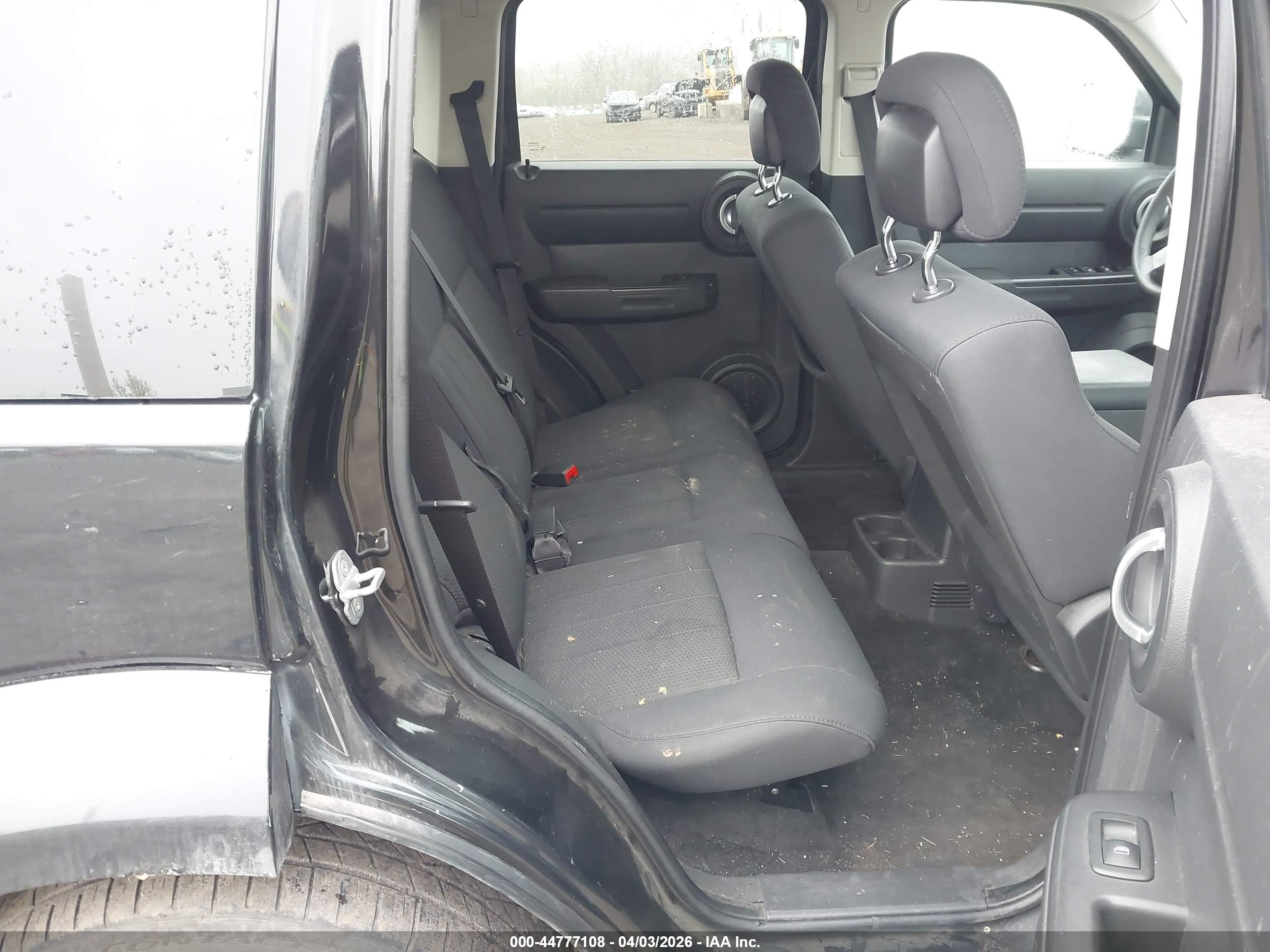 DODGE NITRO image 8